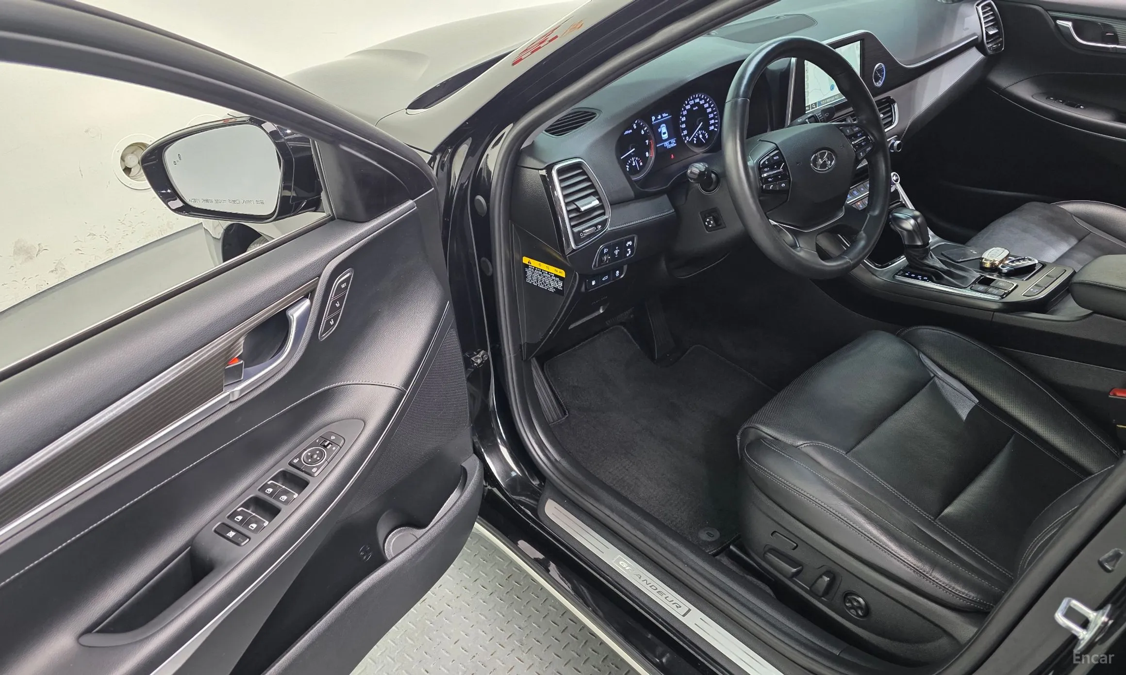 Hyundai Grandeur IG превью 11