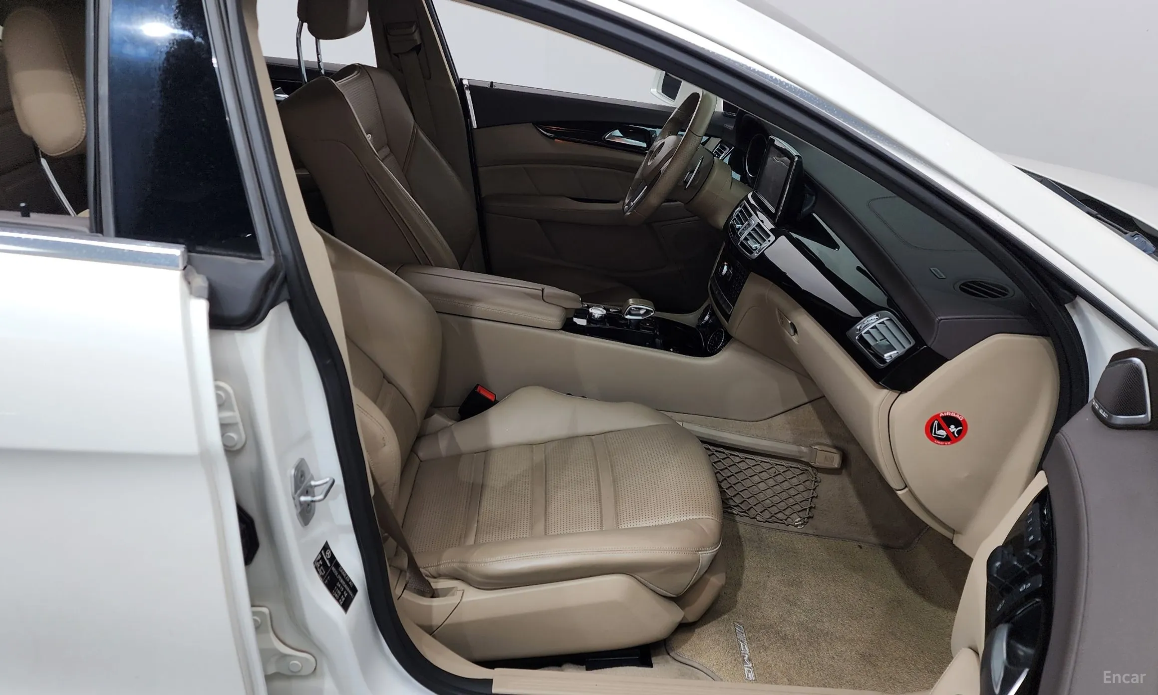 Mercedes Benz CLS-Class W218 превью 11