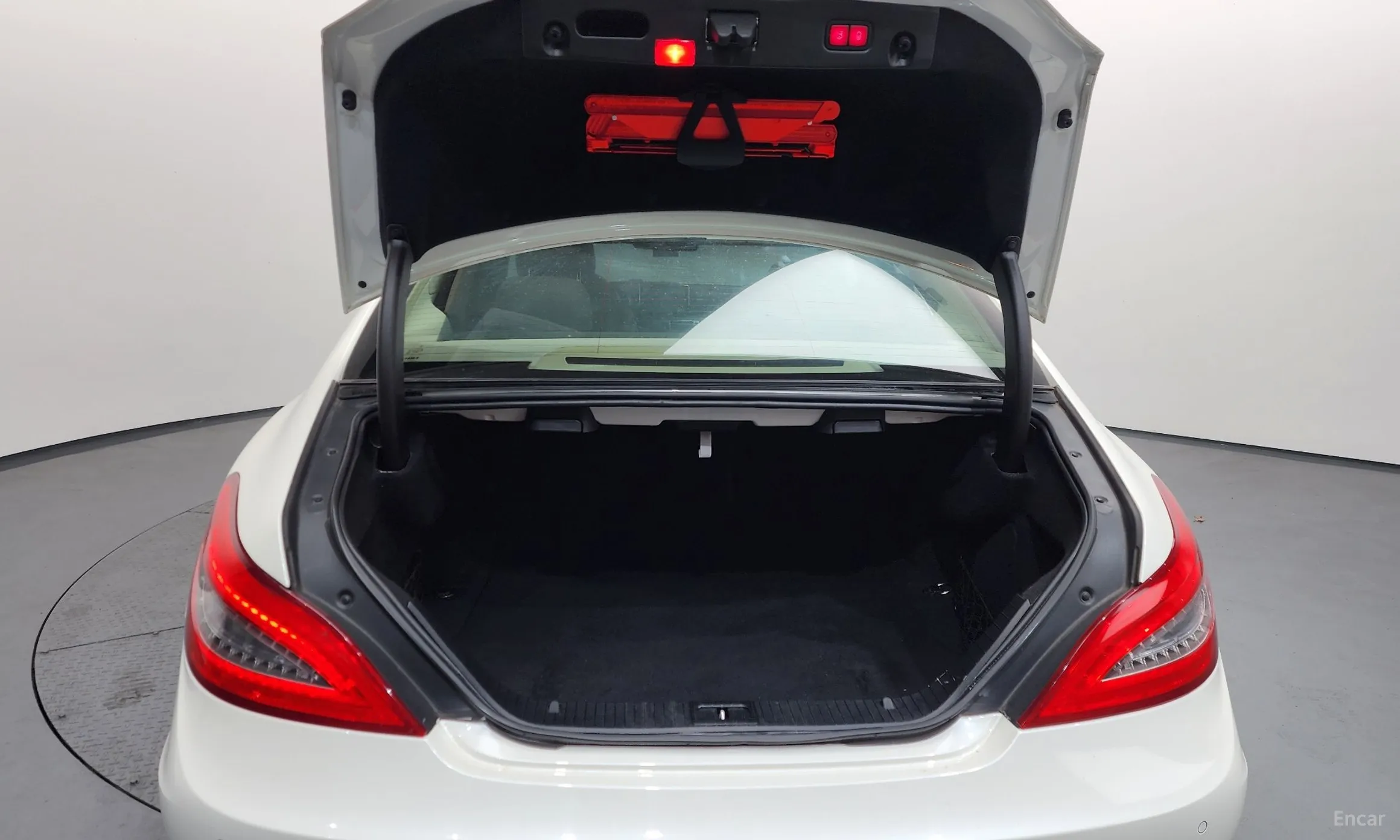 Mercedes Benz CLS-Class W218 превью 20