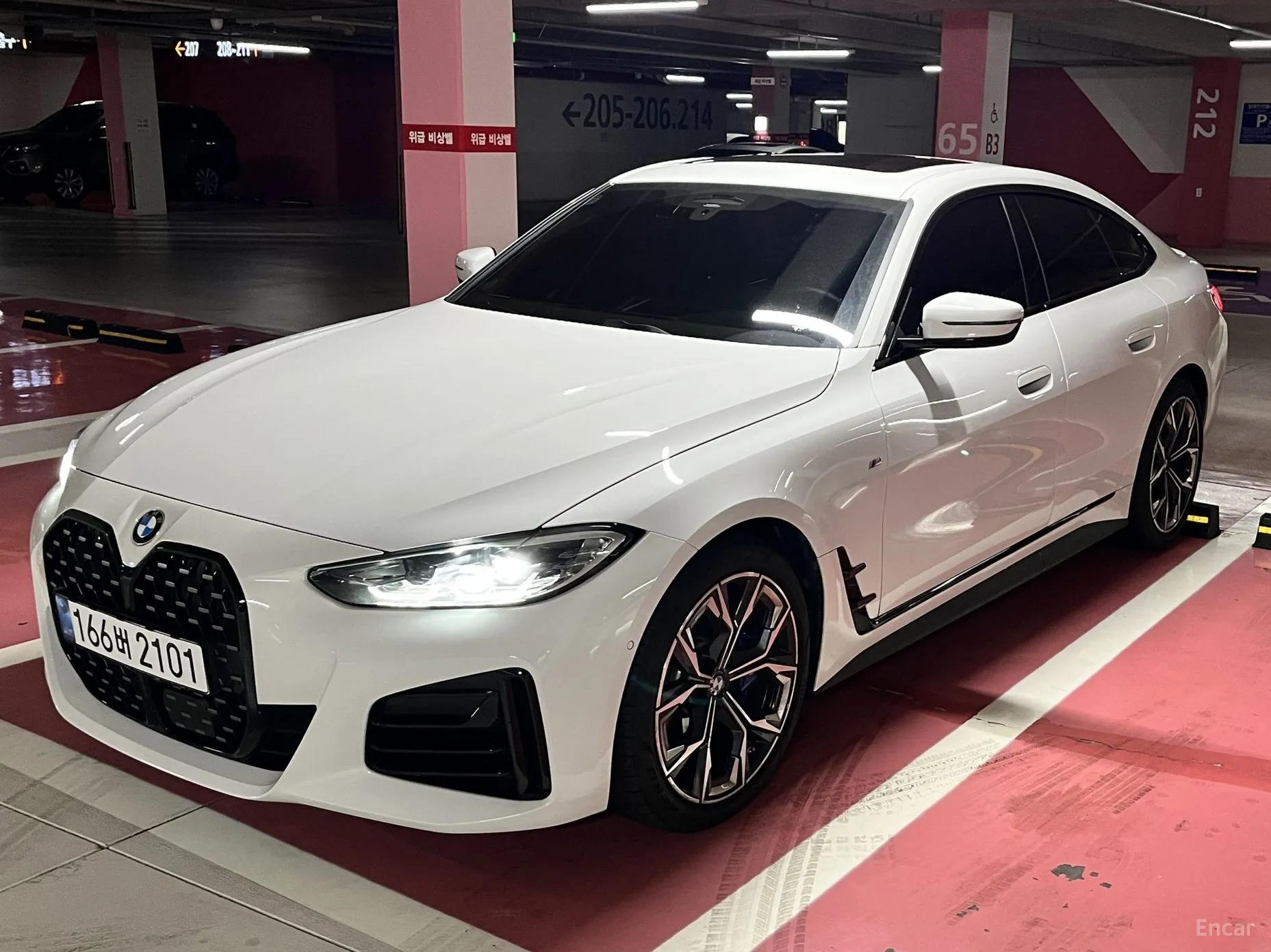 BMW Series 4 (G22)