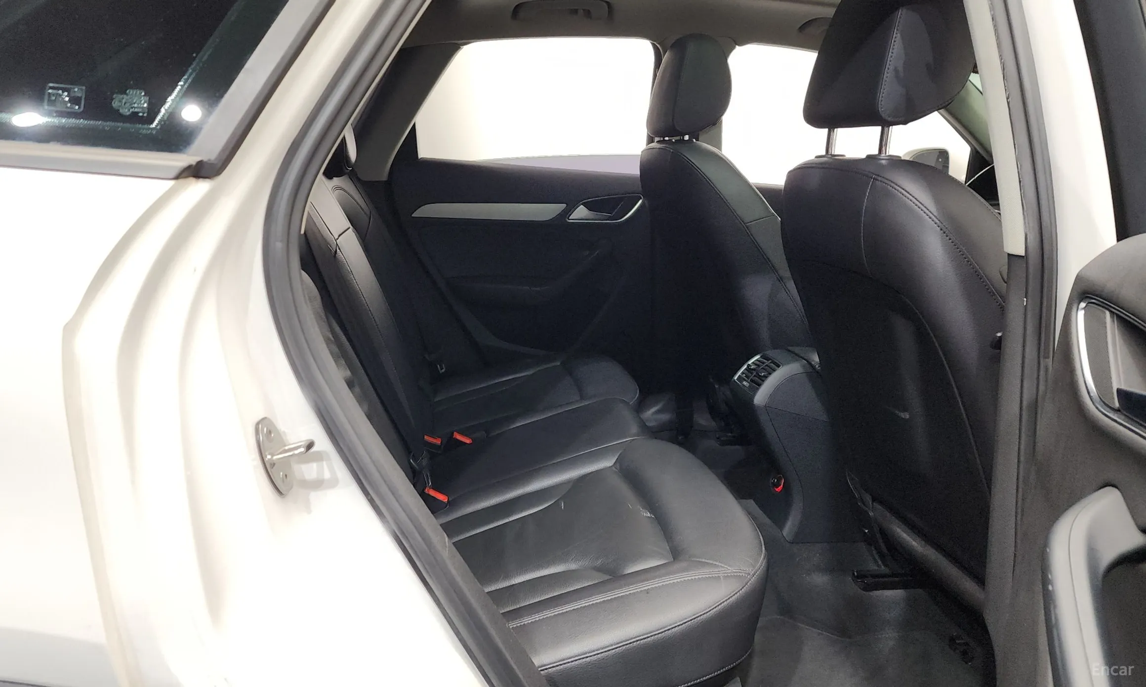 Audi Q3 превью 12