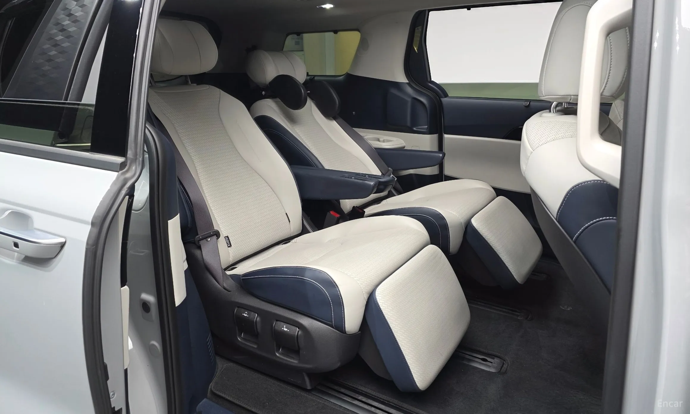 Kia Carnival 4th Generation превью 12