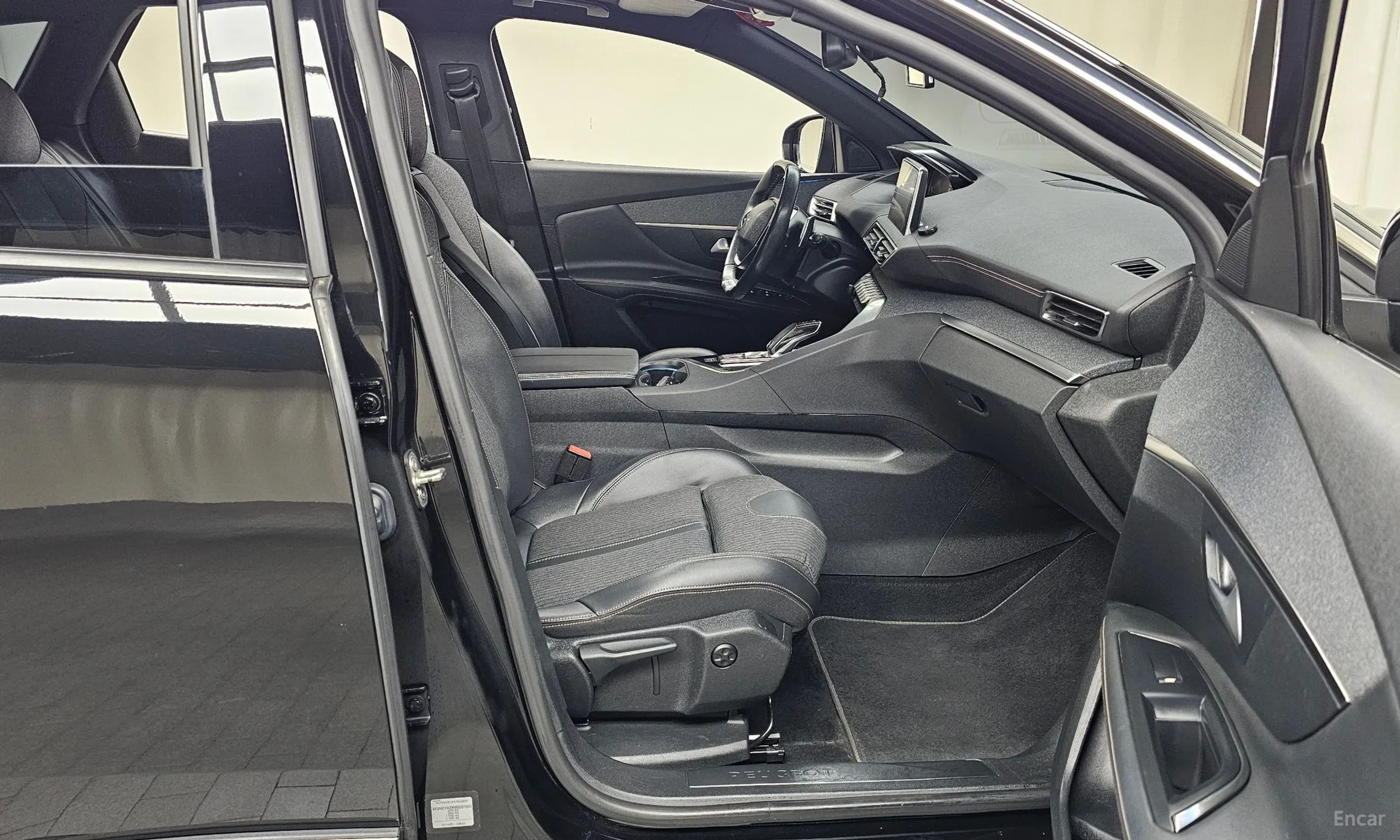 Peugeot 3008 2nd generation превью 11