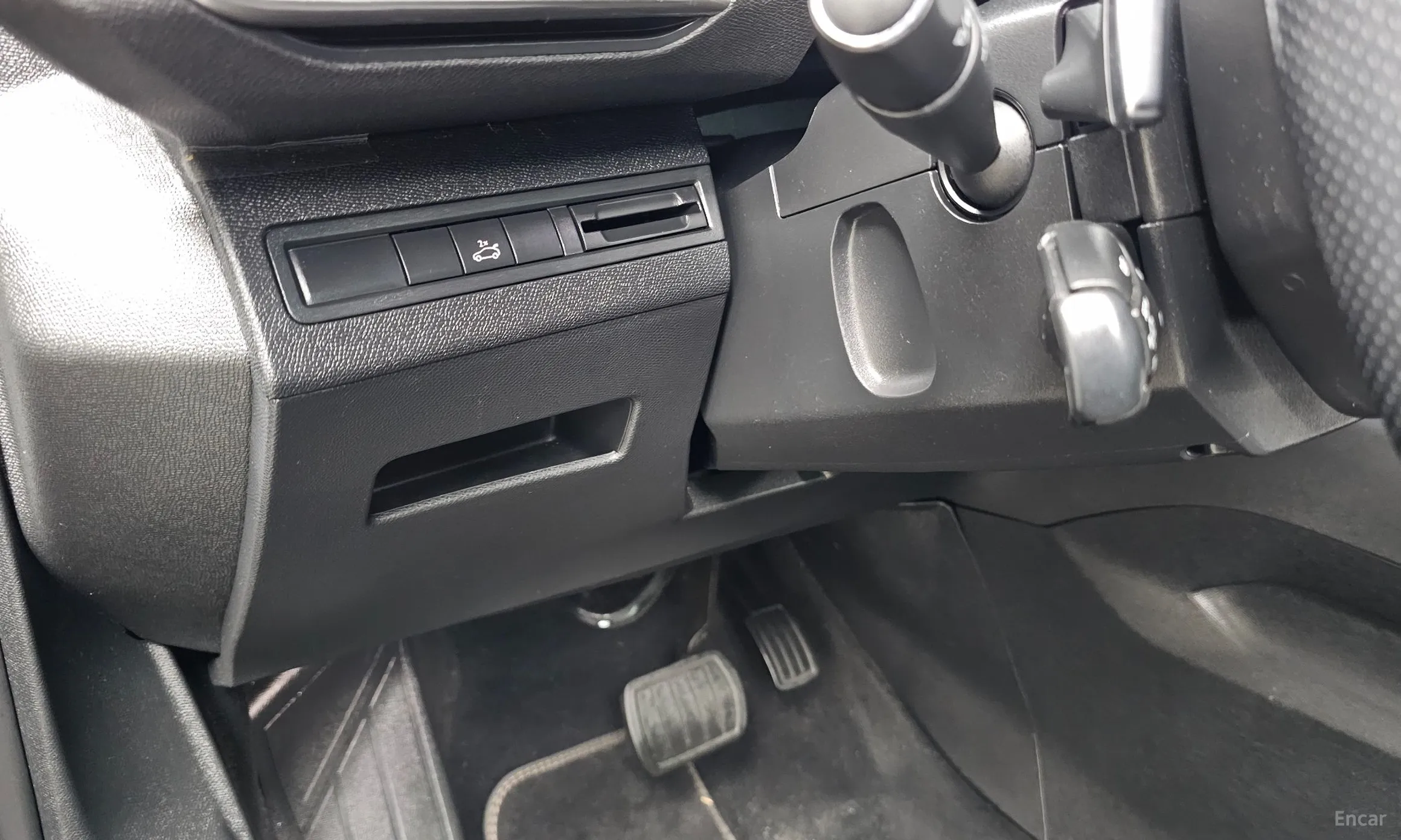 Peugeot 3008 2nd generation превью 14