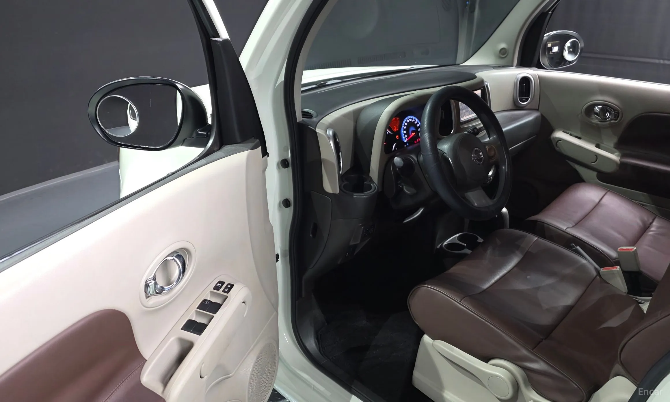 Nissan Cube превью 12