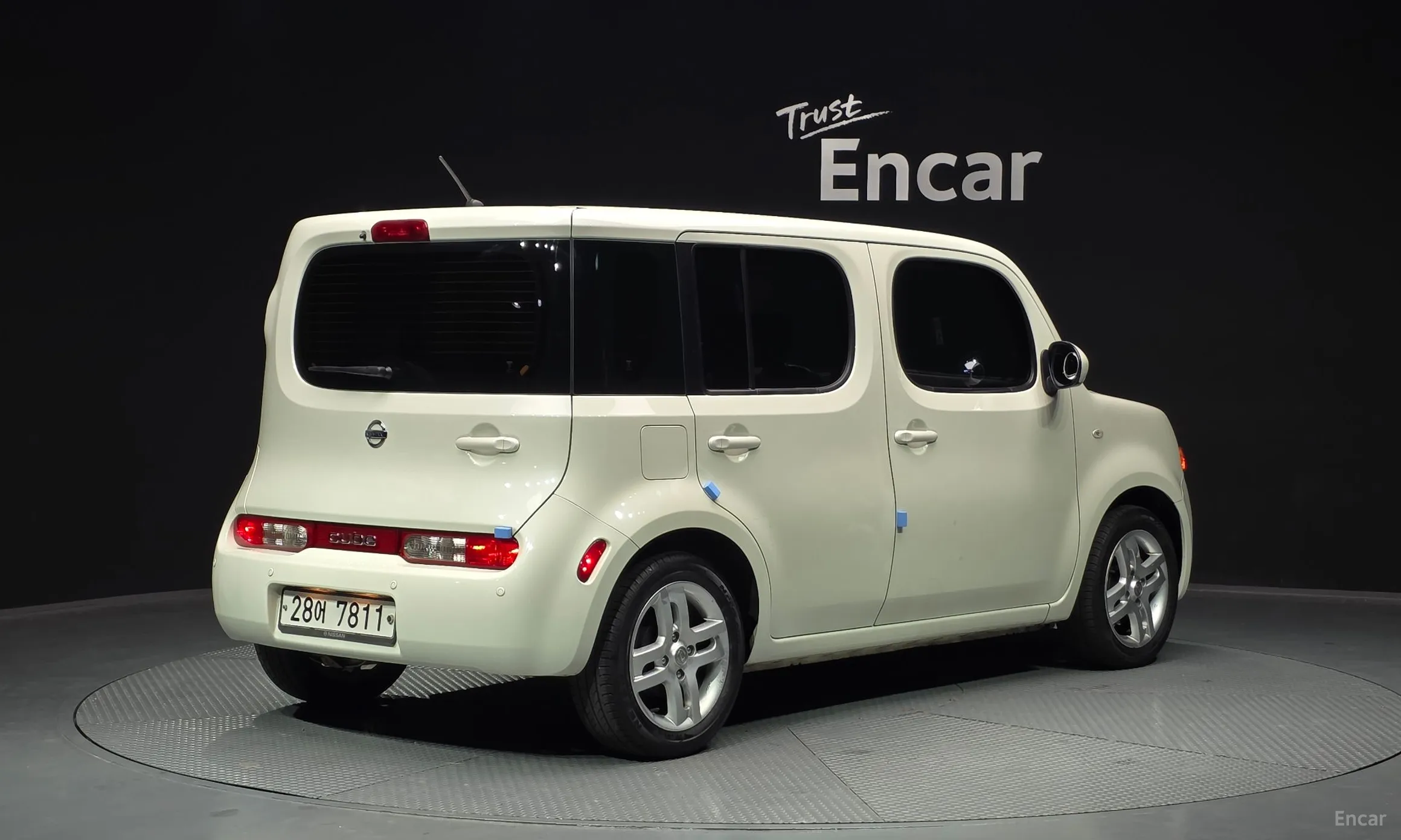 Nissan Cube превью 2