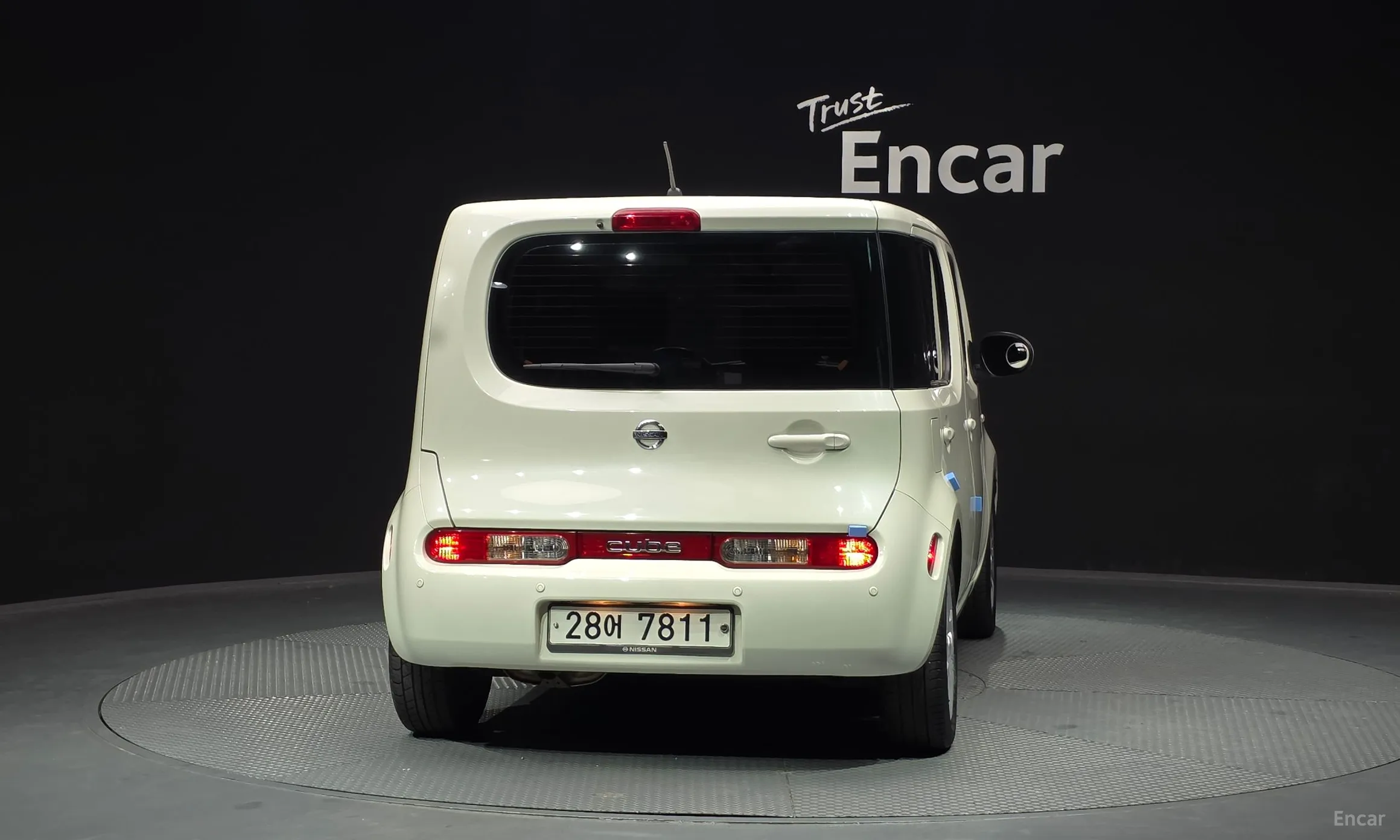 Nissan Cube превью 4