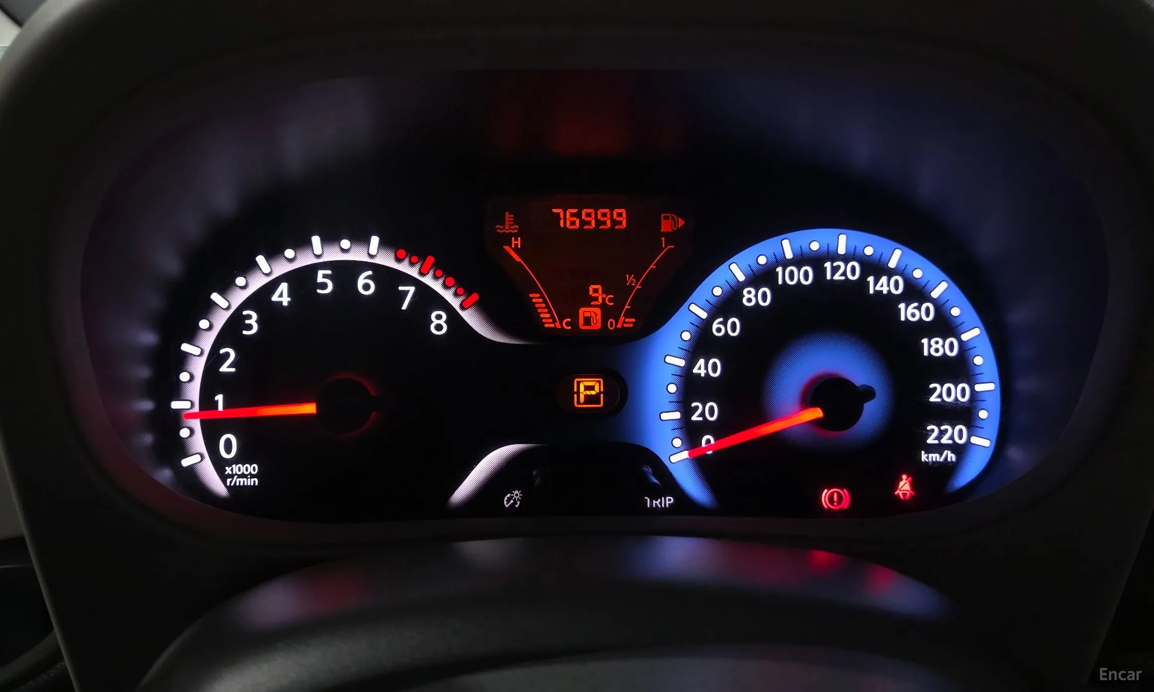 Nissan Cube превью 8