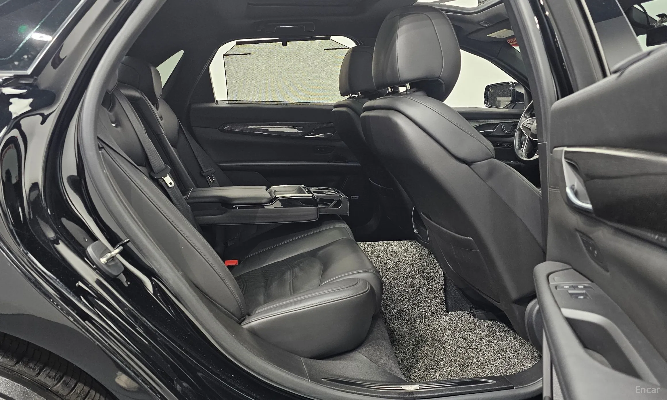 Cadillac CT6 превью 12
