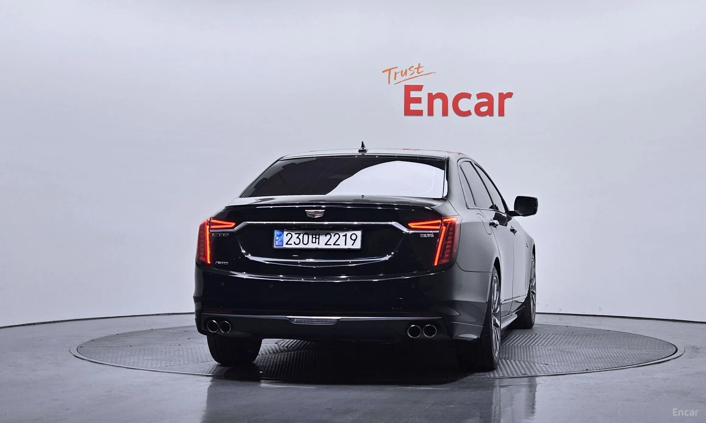 Cadillac CT6 превью 4