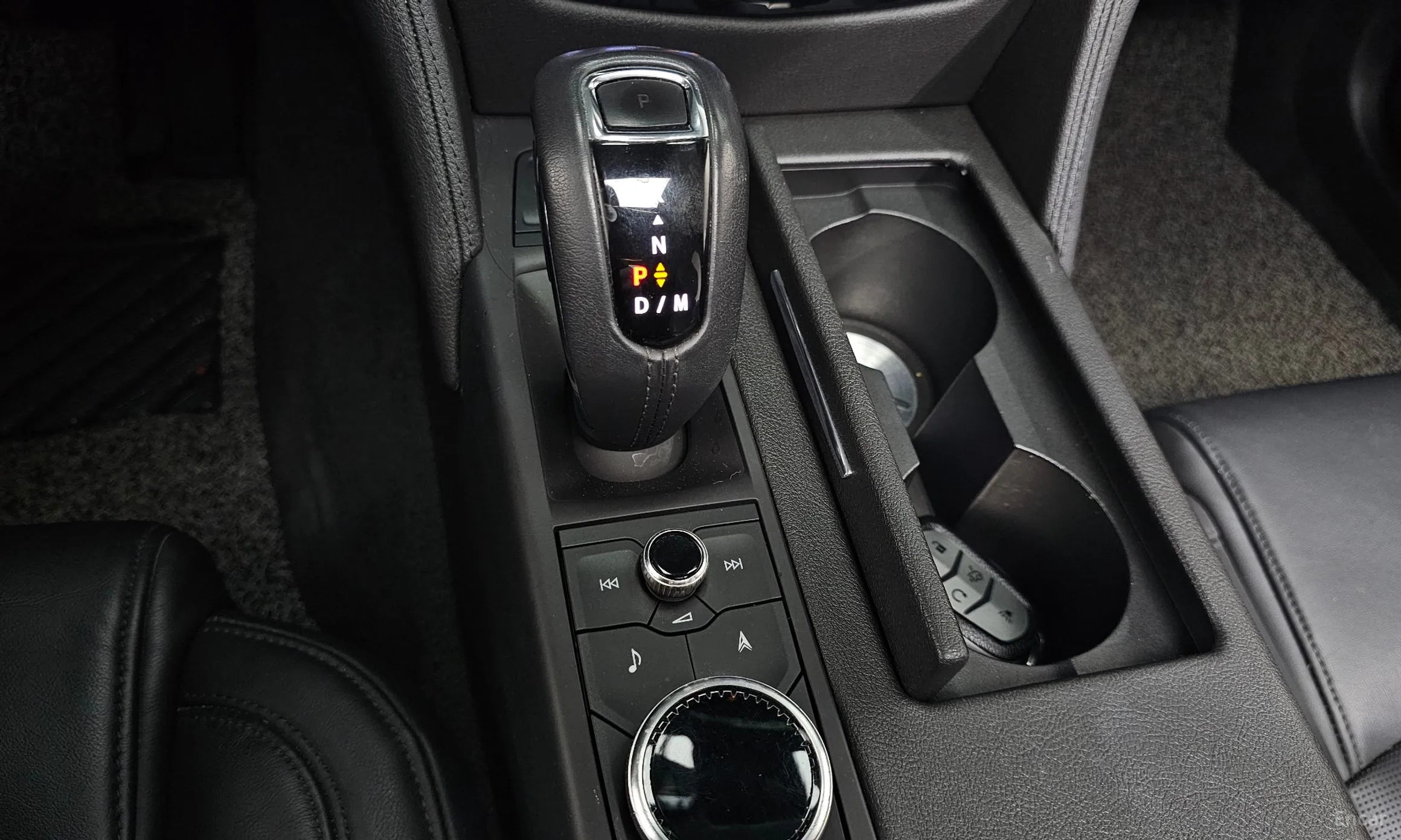 Cadillac CT6 превью 9