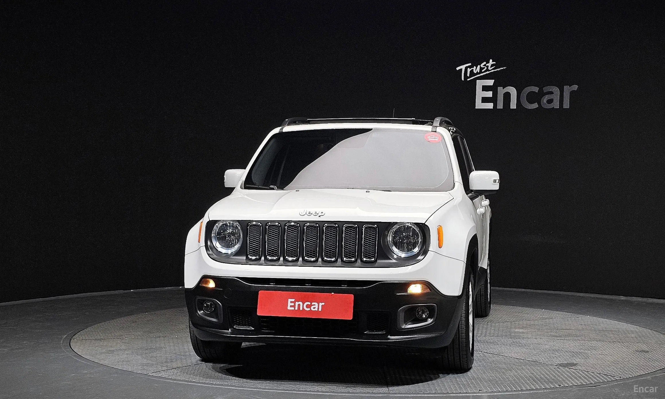 Jeep Renegade превью 3