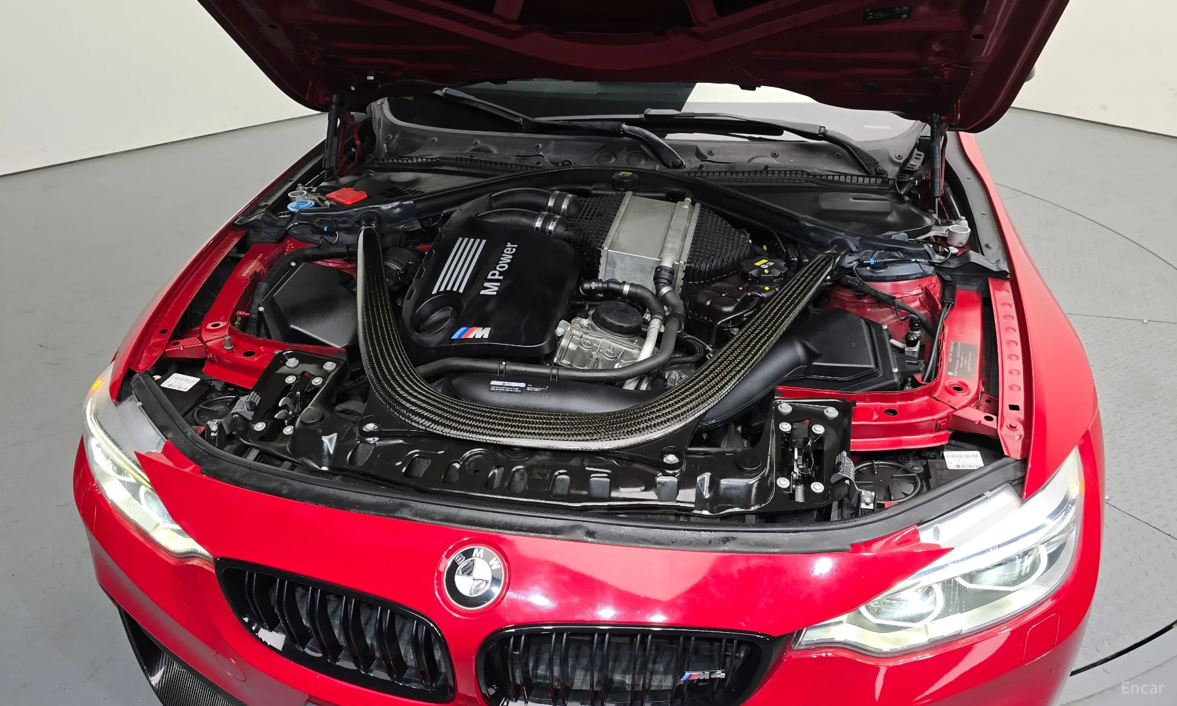BMW M4 (F82) превью 5