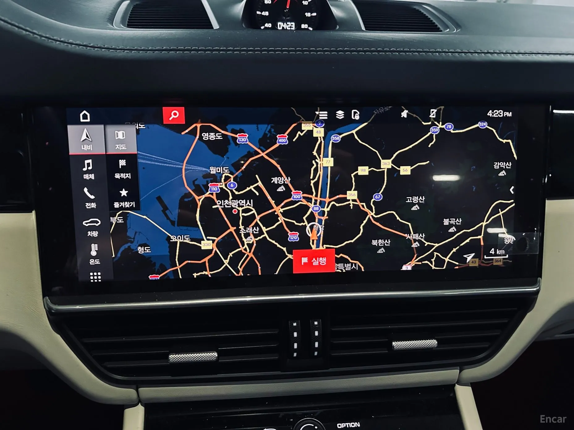 Porsche Cayenne (PO536) превью 14