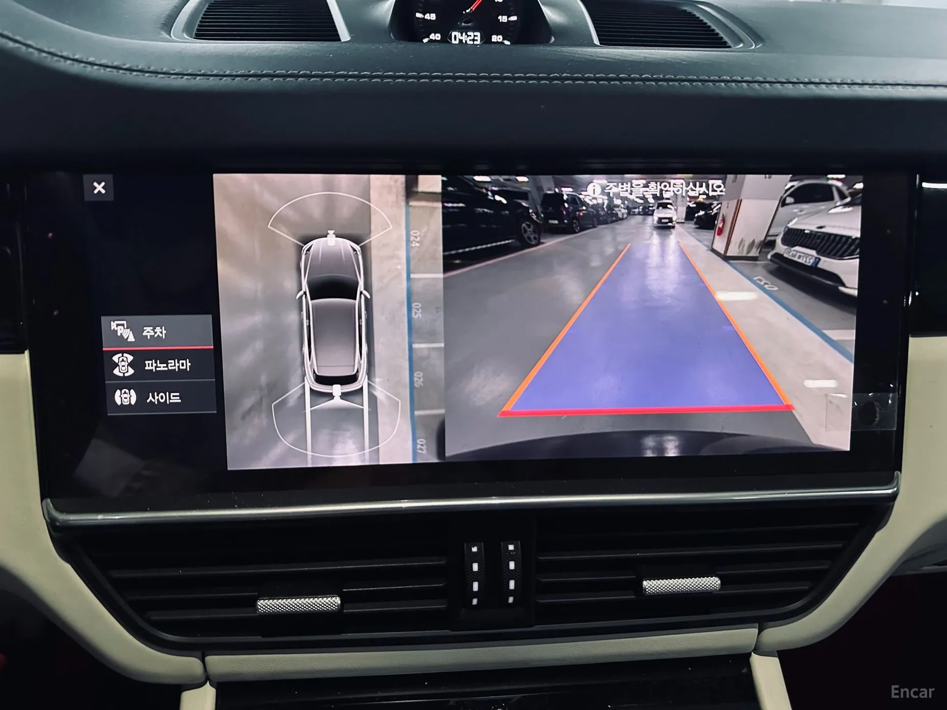 Porsche Cayenne (PO536) превью 15