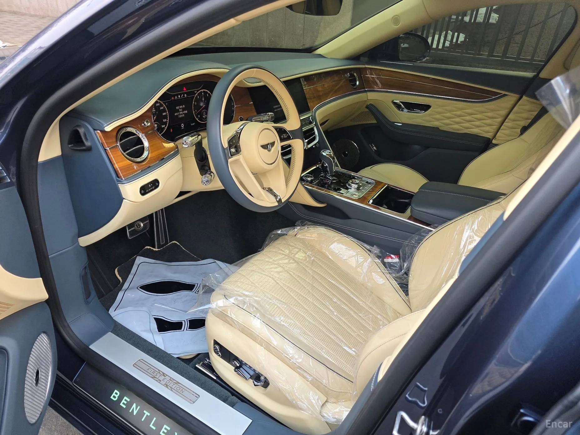 Bentley Flying Spur 3rd Generation превью 4