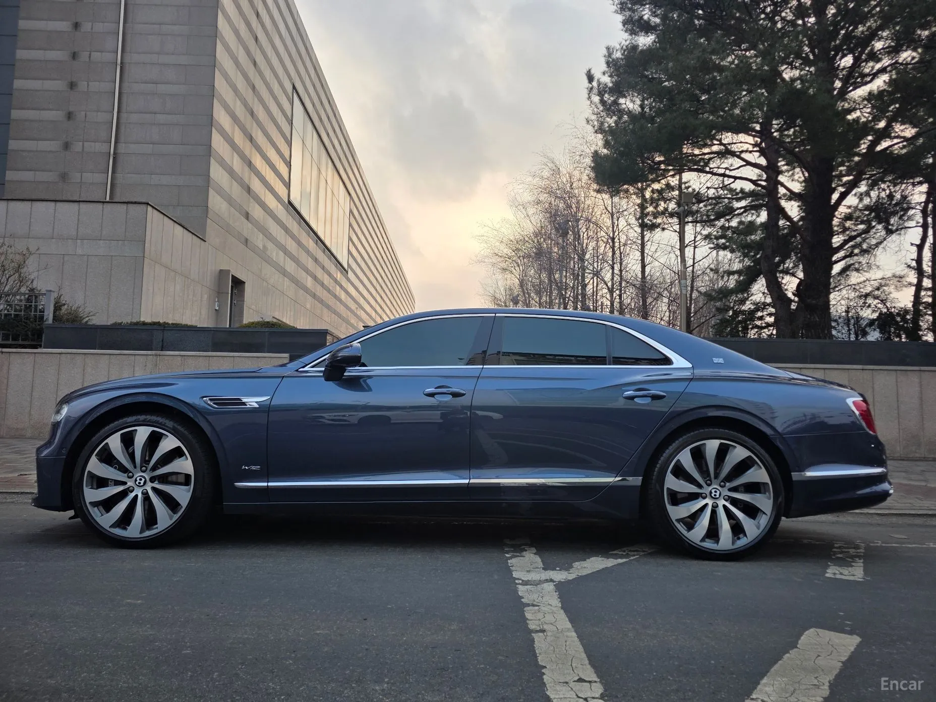 Bentley Flying Spur 3rd Generation превью 5