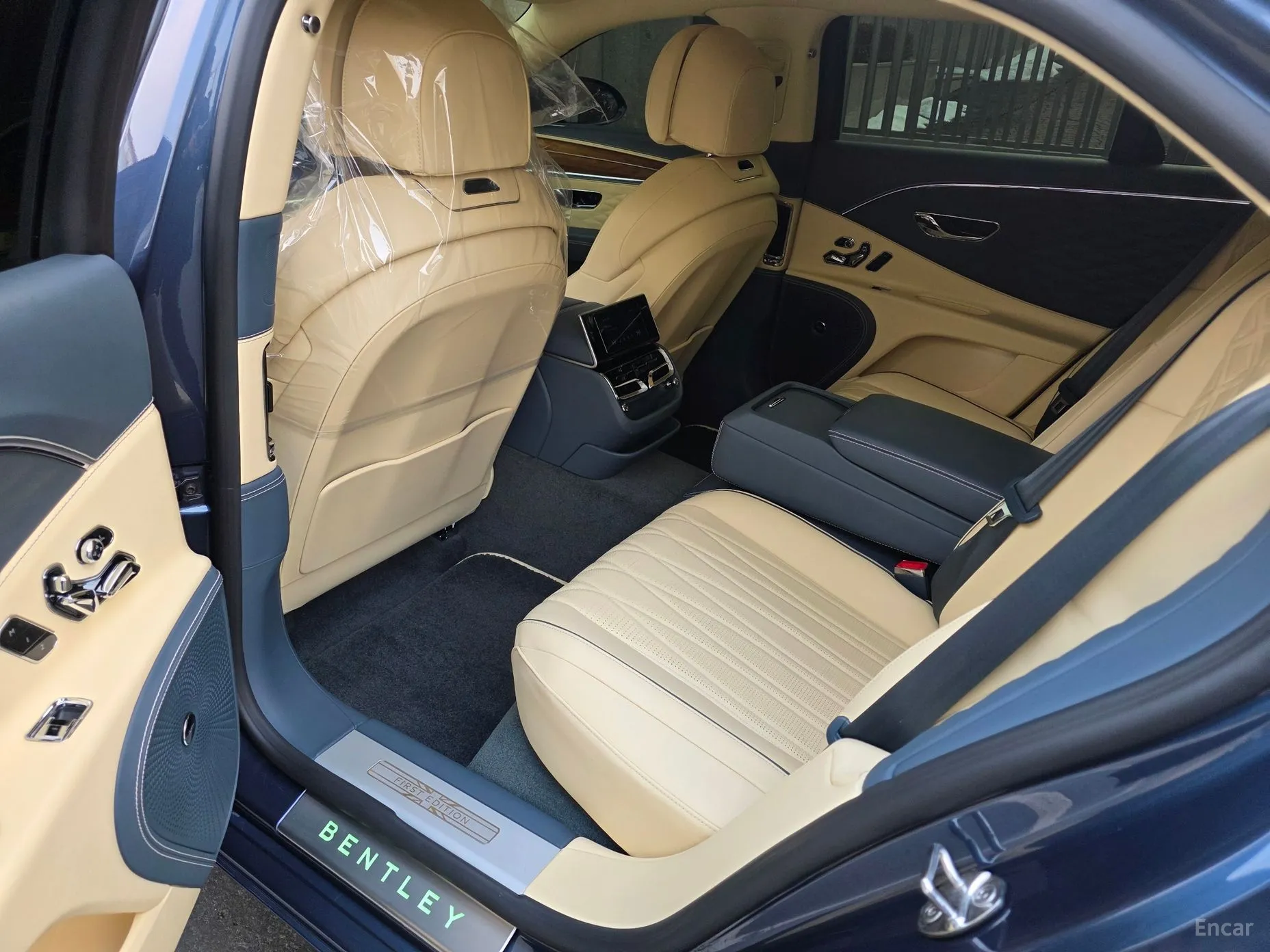 Bentley Flying Spur 3rd Generation превью 7
