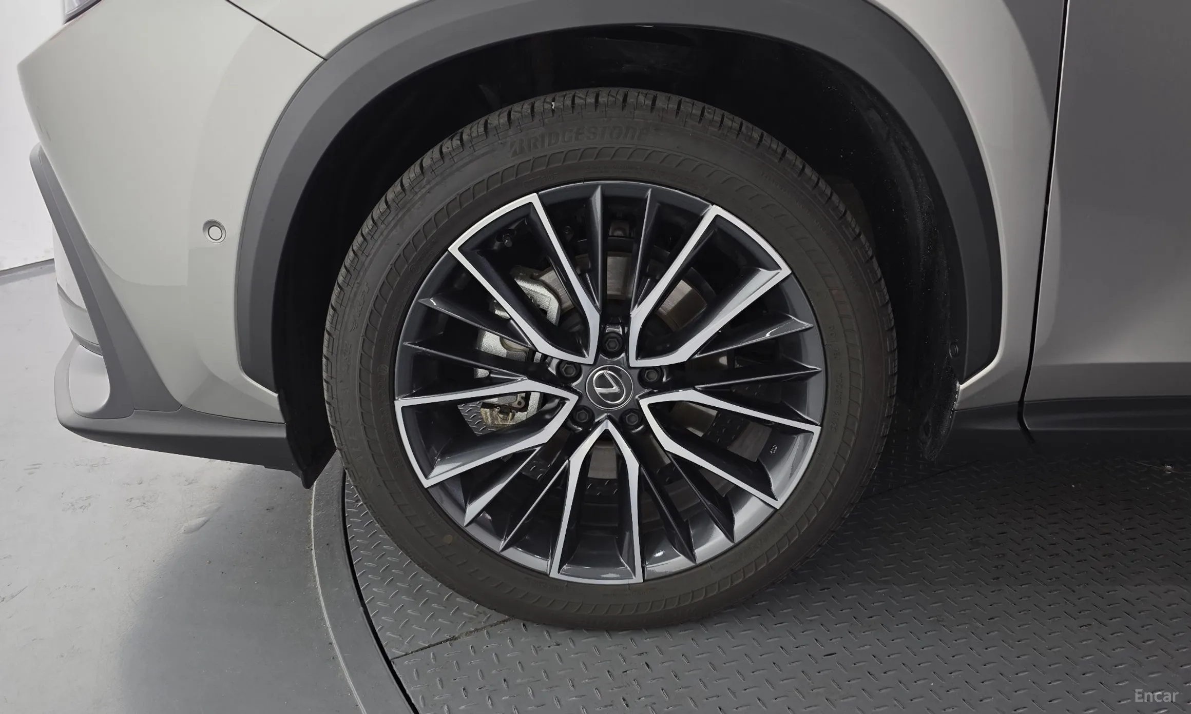 Lexus NX350h Gen 2 превью 5