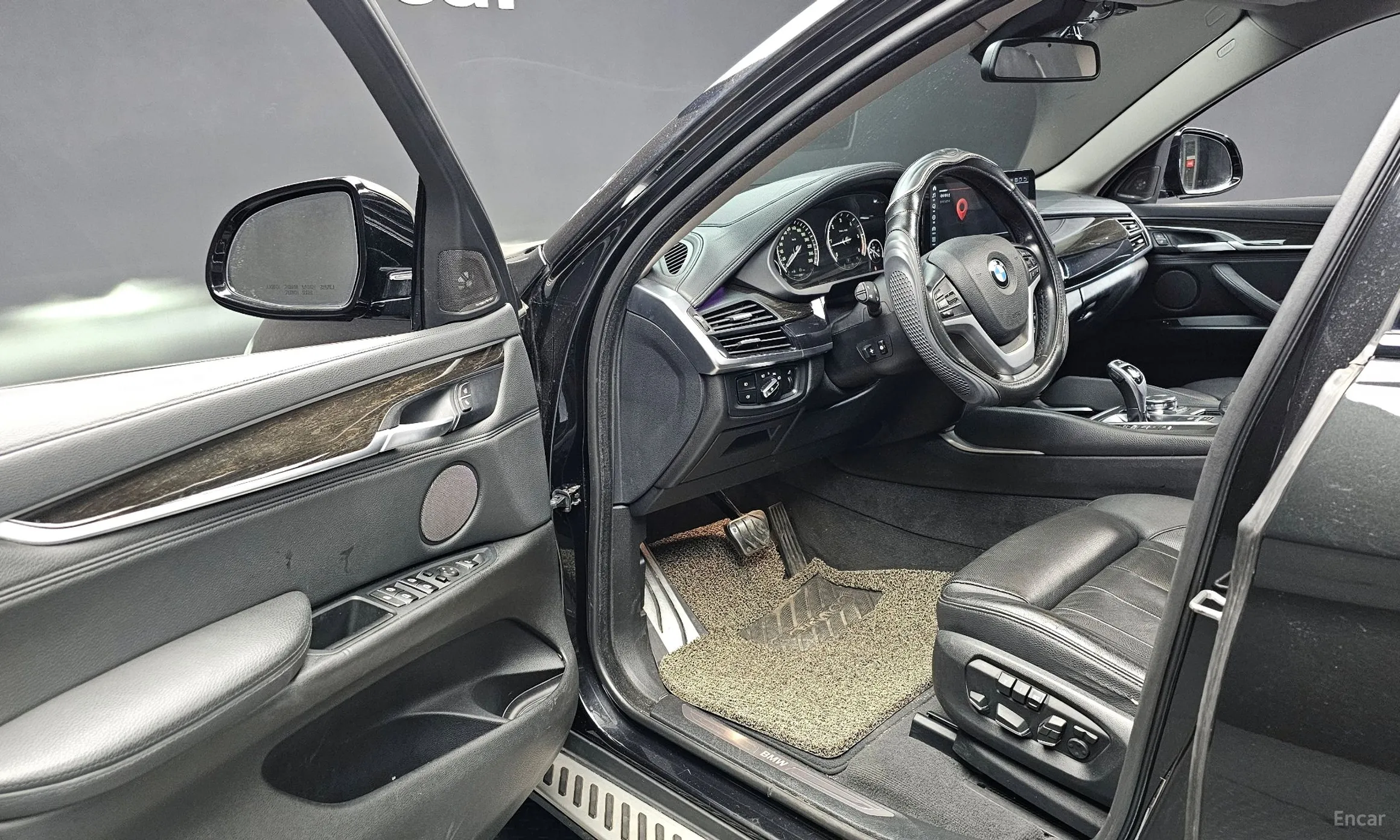 BMW X6 (F16) превью 11