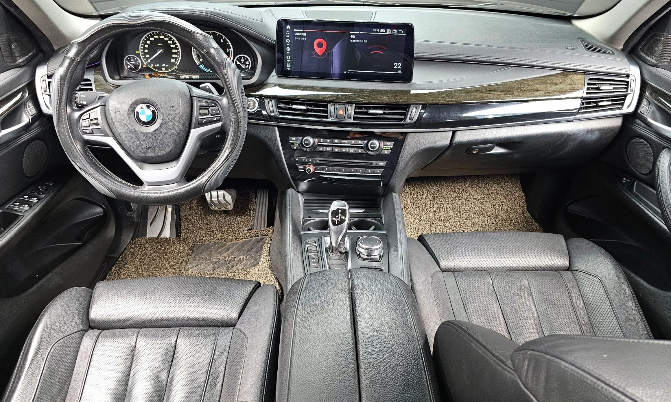 BMW X6 (F16) превью 7