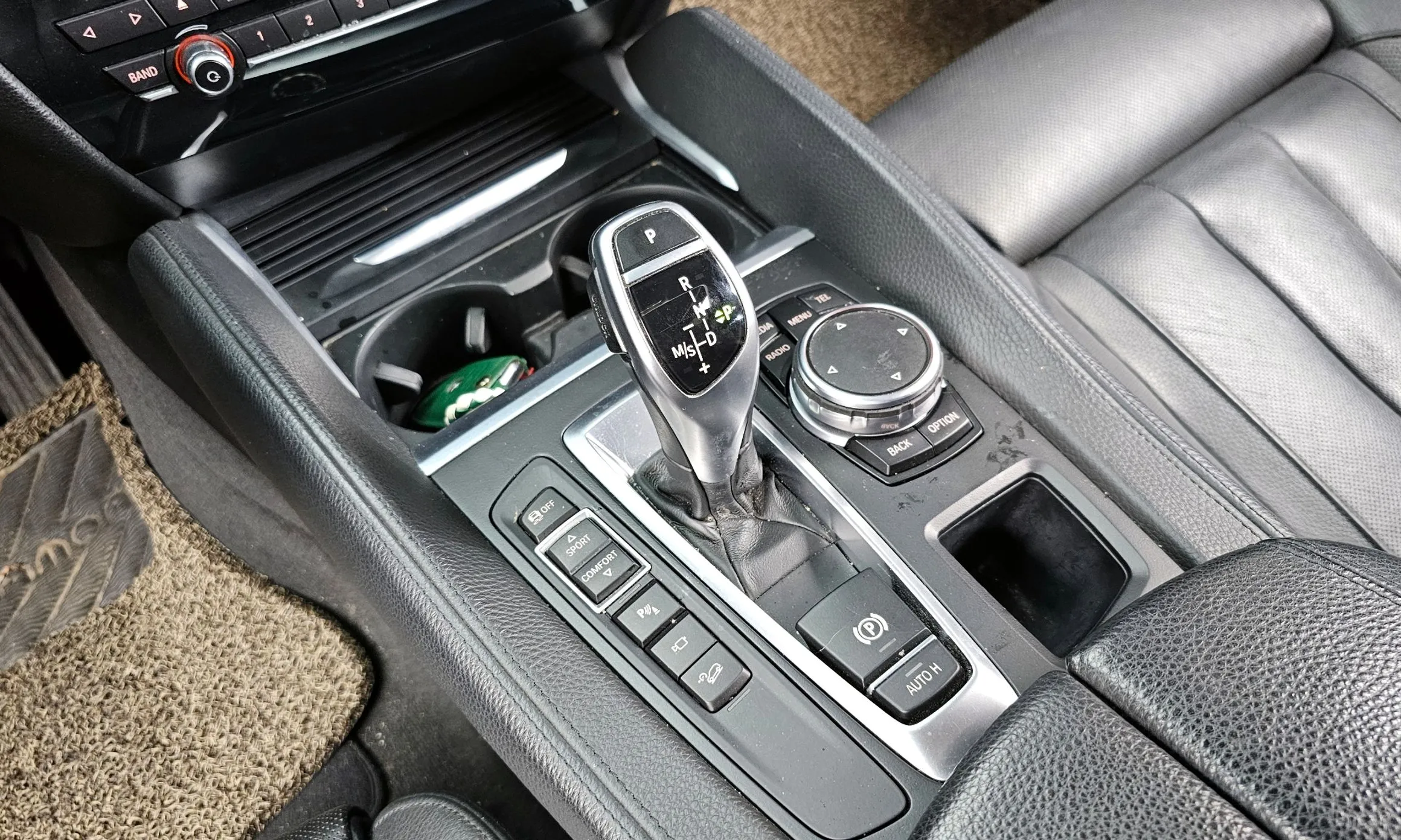 BMW X6 (F16) превью 9