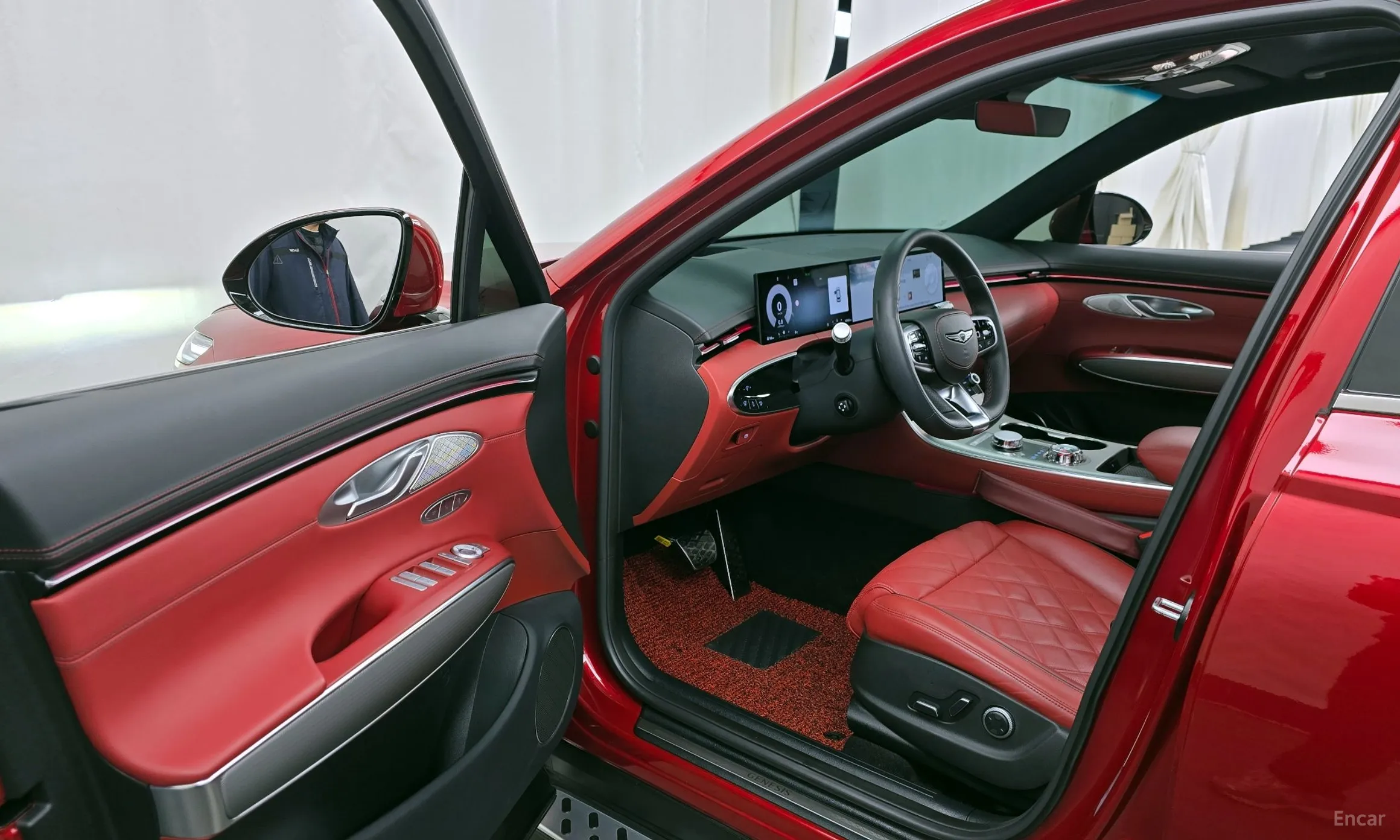 Genesis GV70 превью 10