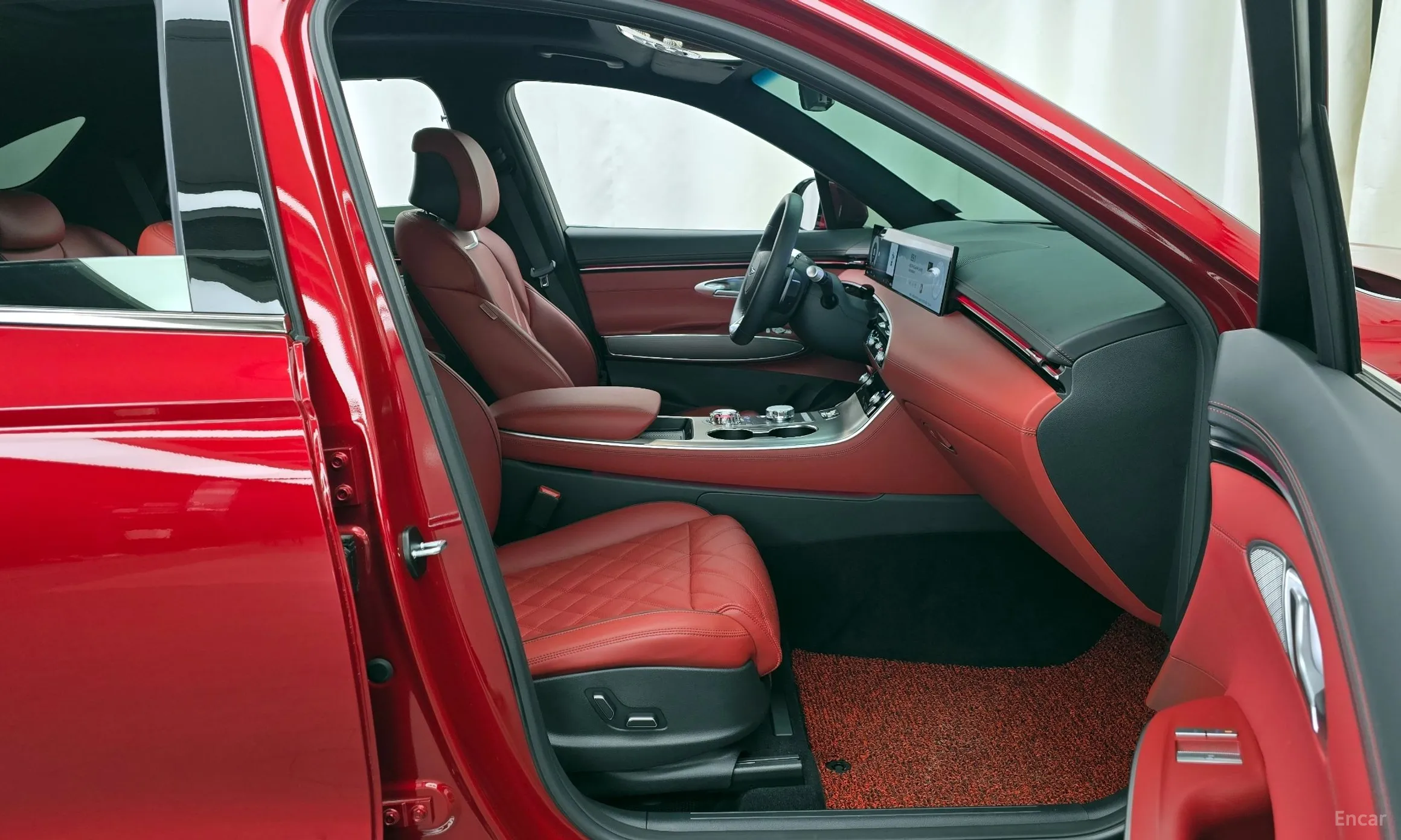 Genesis GV70 превью 11