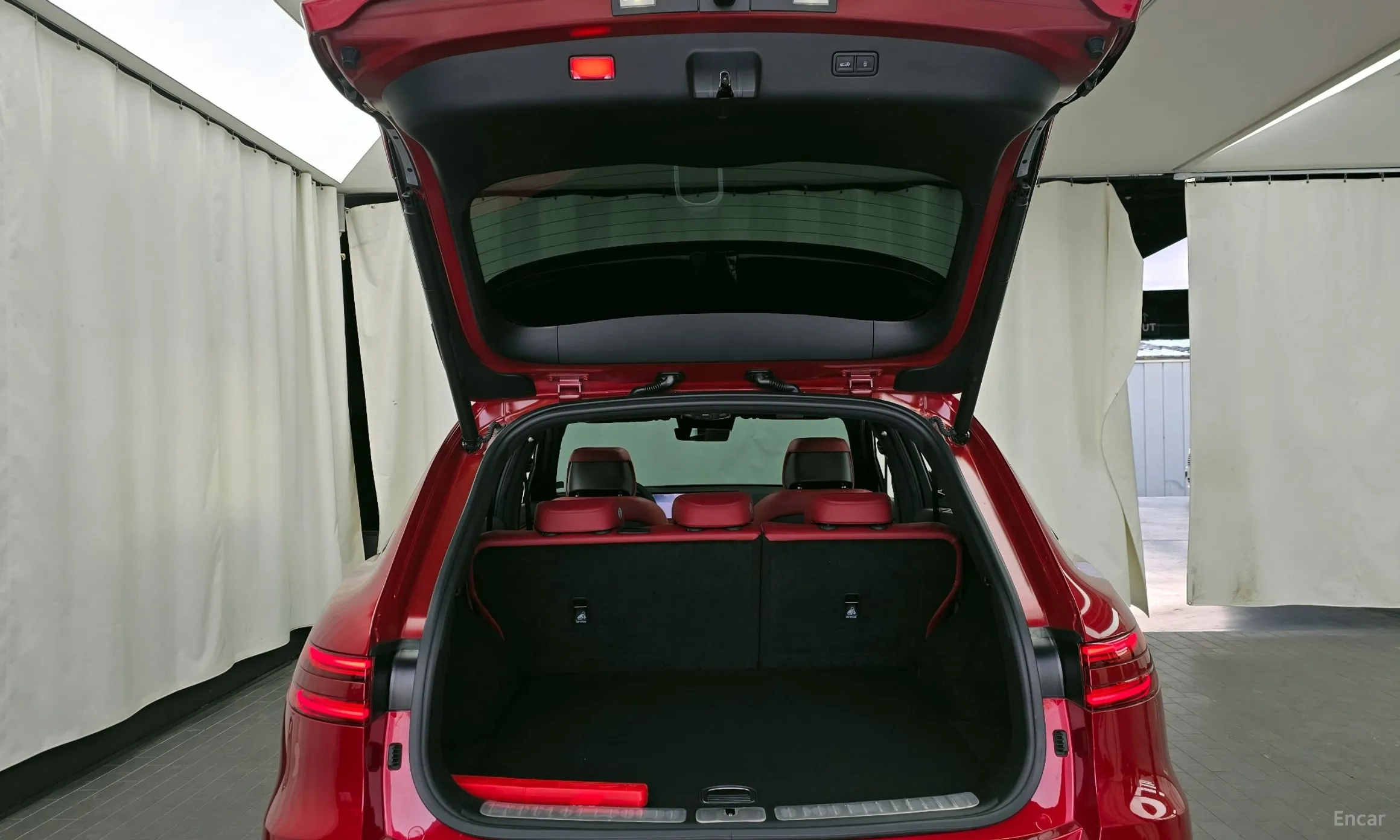 Genesis GV70 превью 20