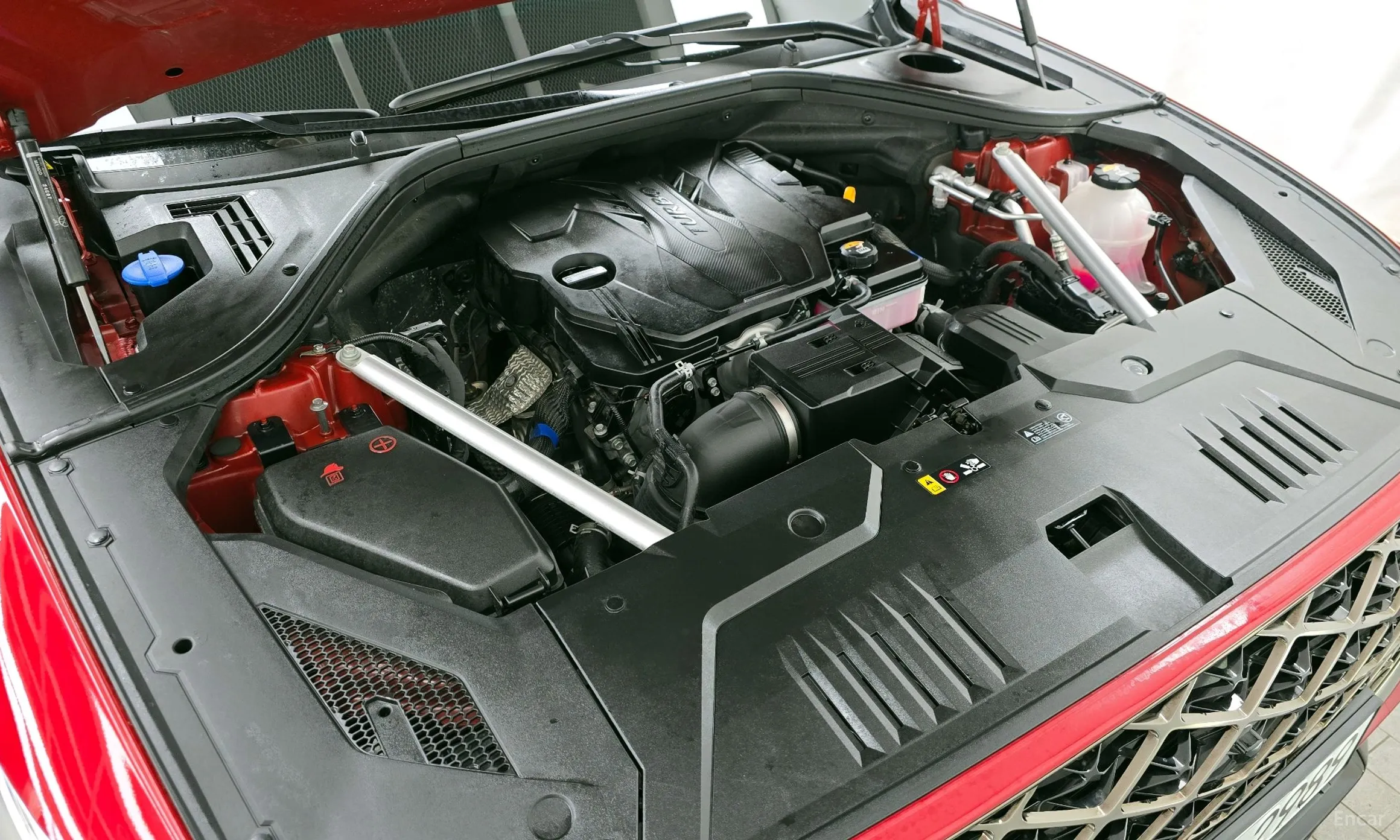 Genesis GV70 превью 6