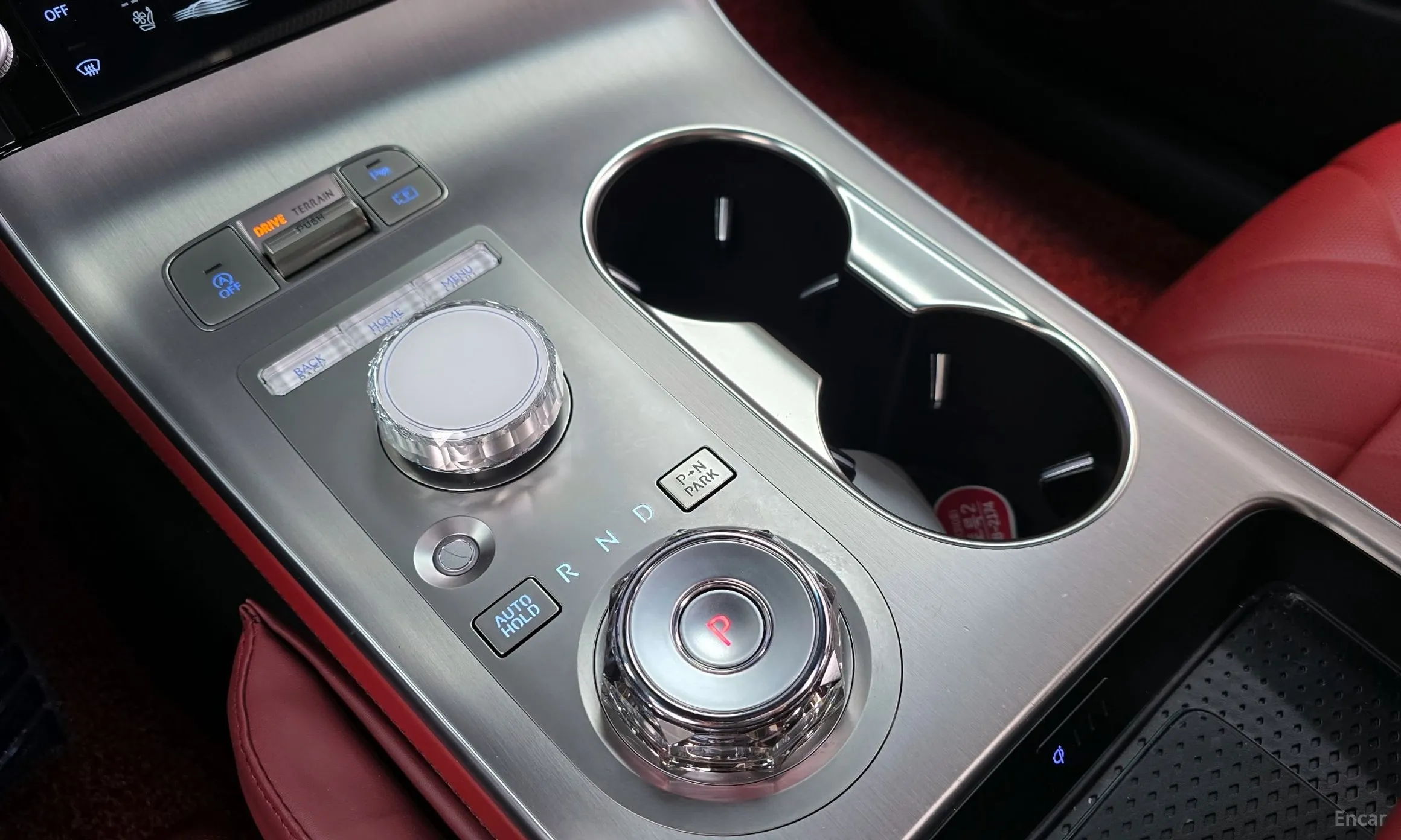Genesis GV70 превью 9