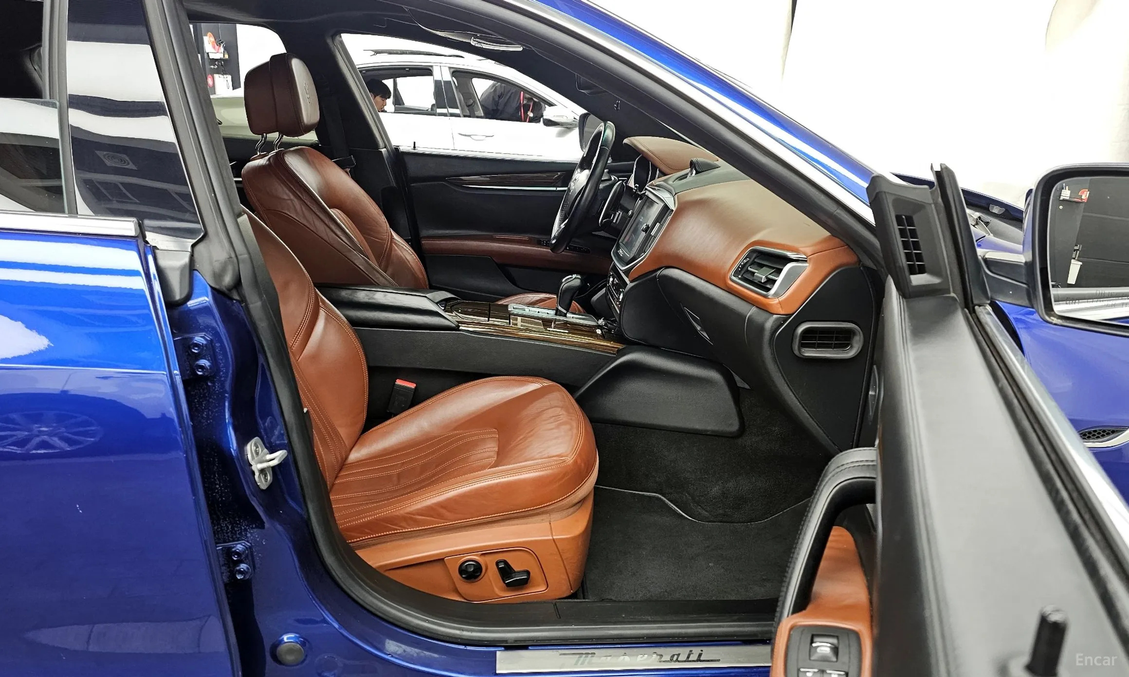 Maserati Ghibli превью 11