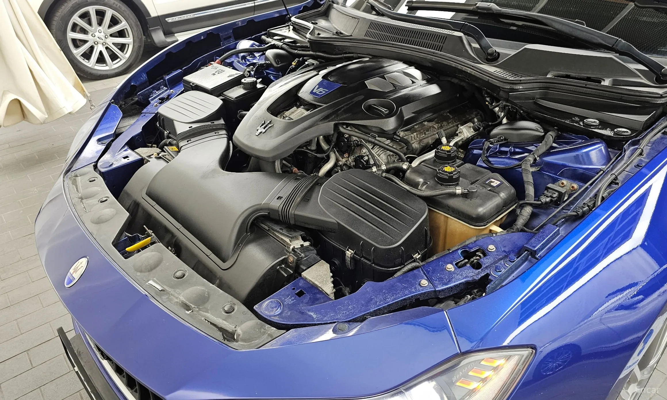 Maserati Ghibli превью 6