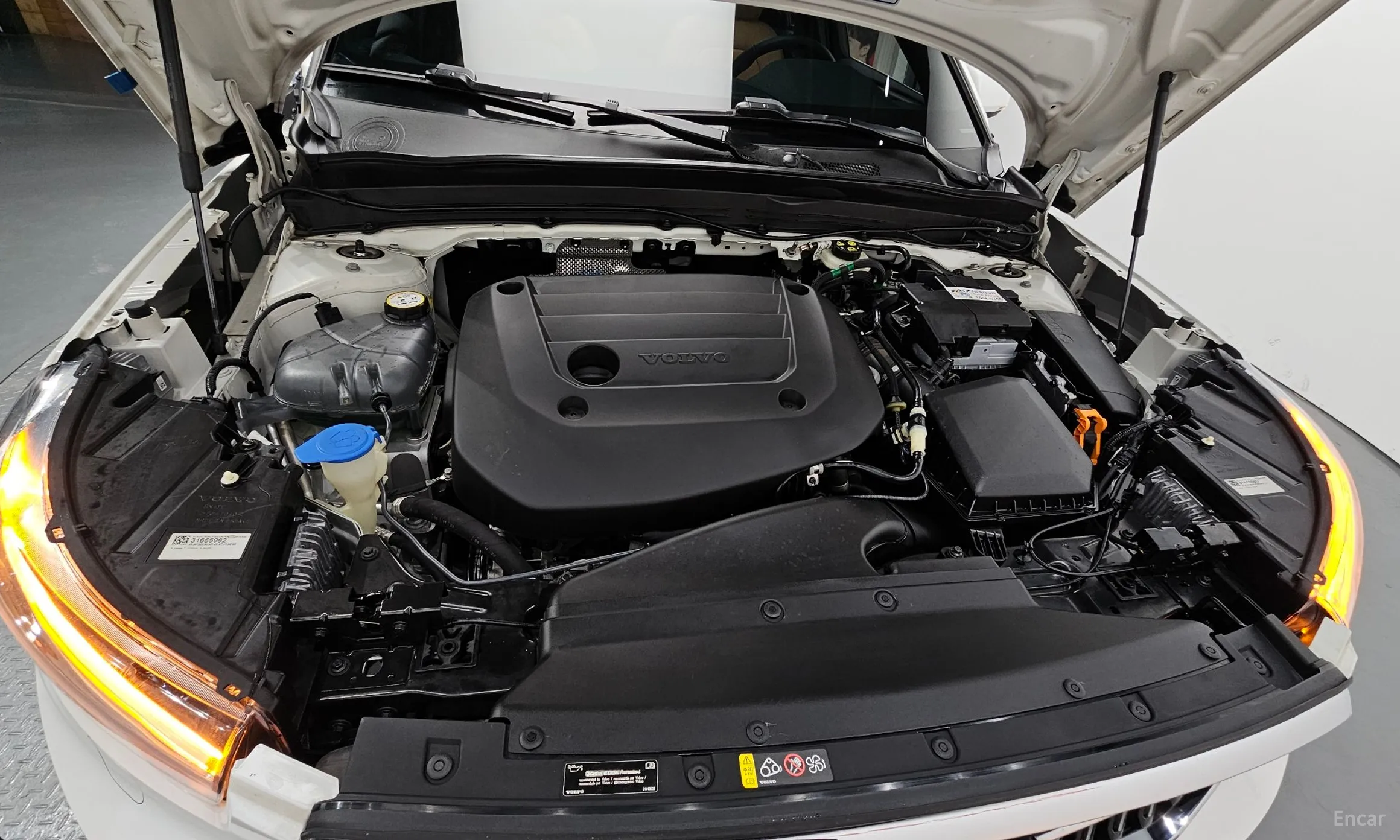Volvo XC40 превью 6