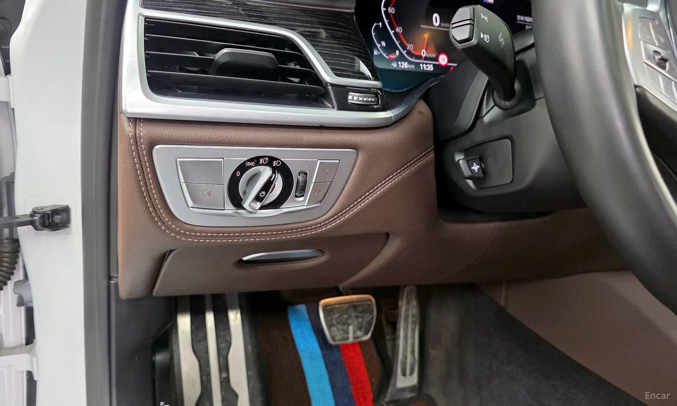 BMW 7 Series (G11) превью 16