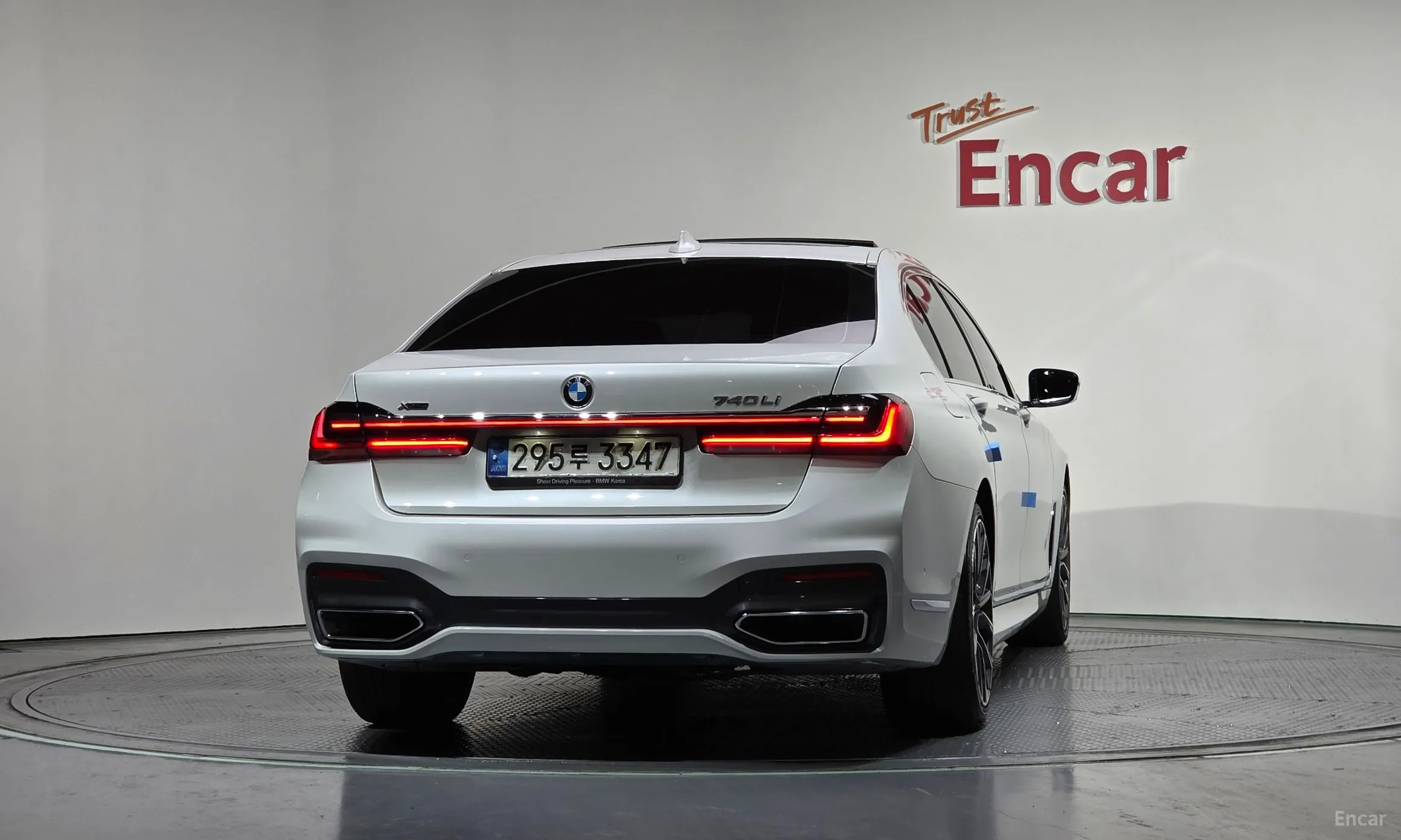 BMW 7 Series (G11) превью 4