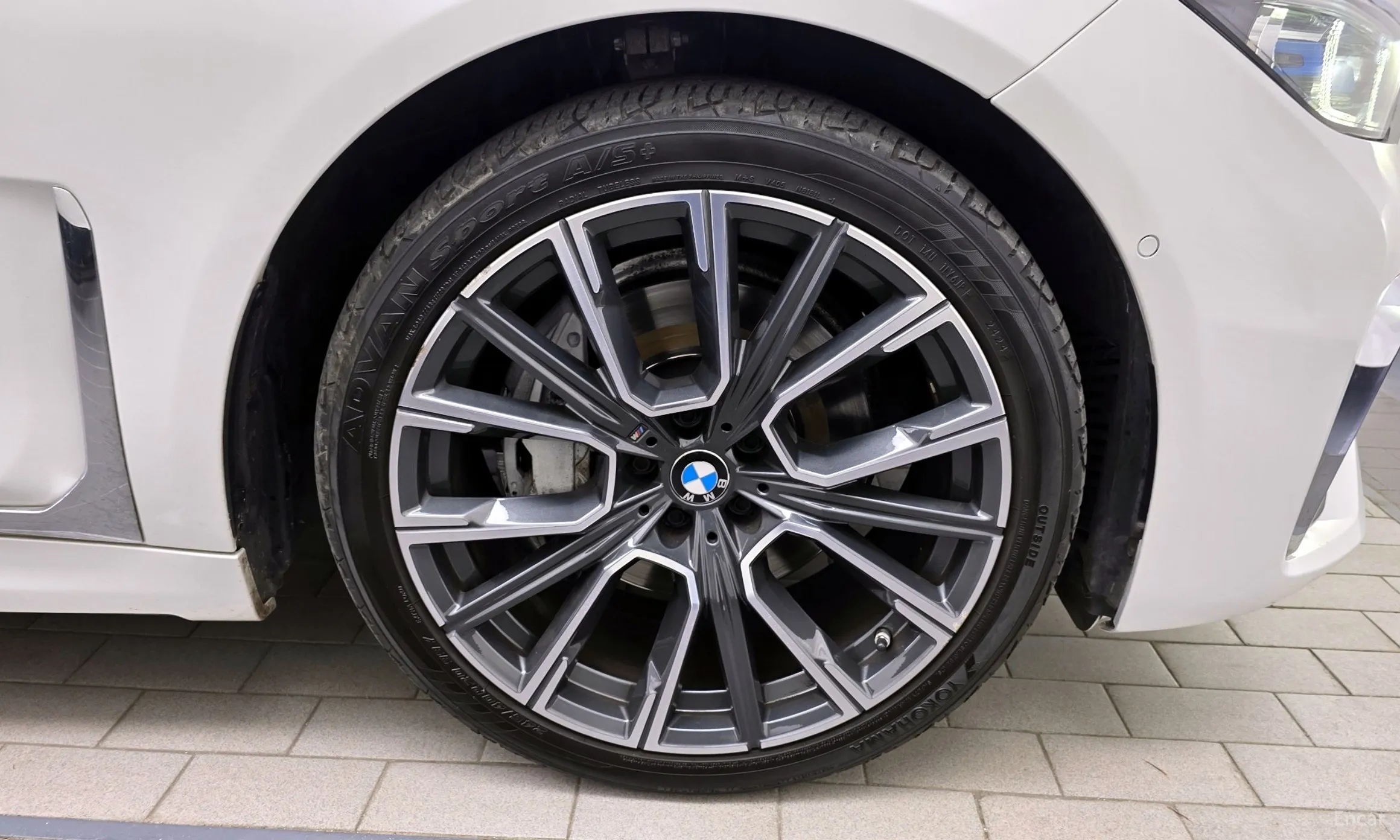 BMW 7 Series (G11) превью 5