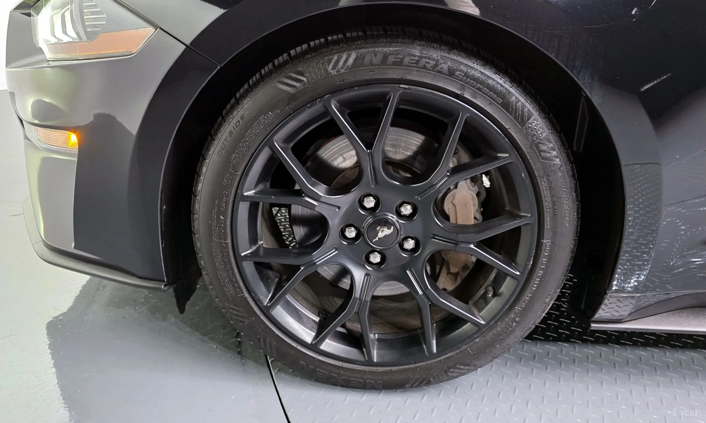 Ford Mustang превью 5