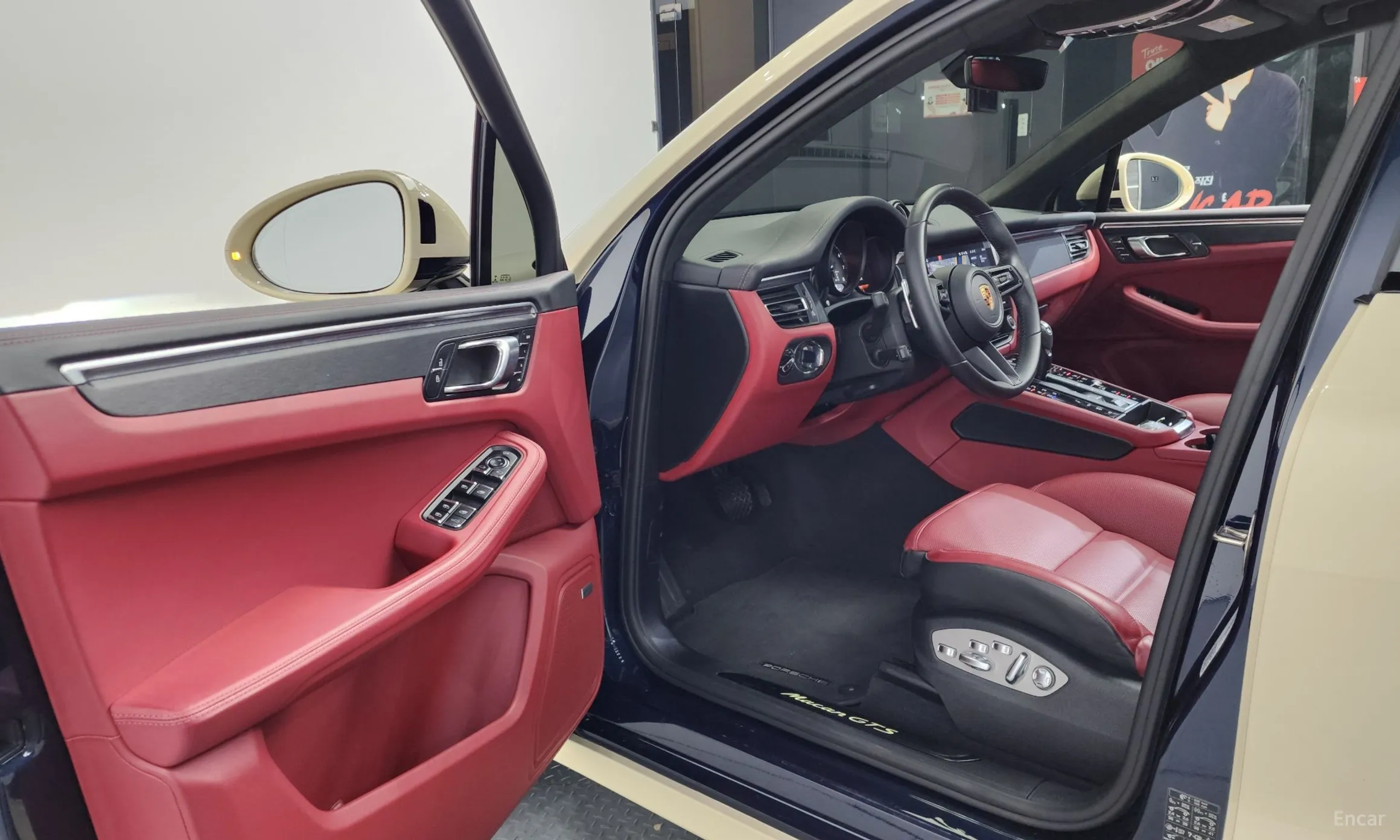 Porsche Macan превью 10