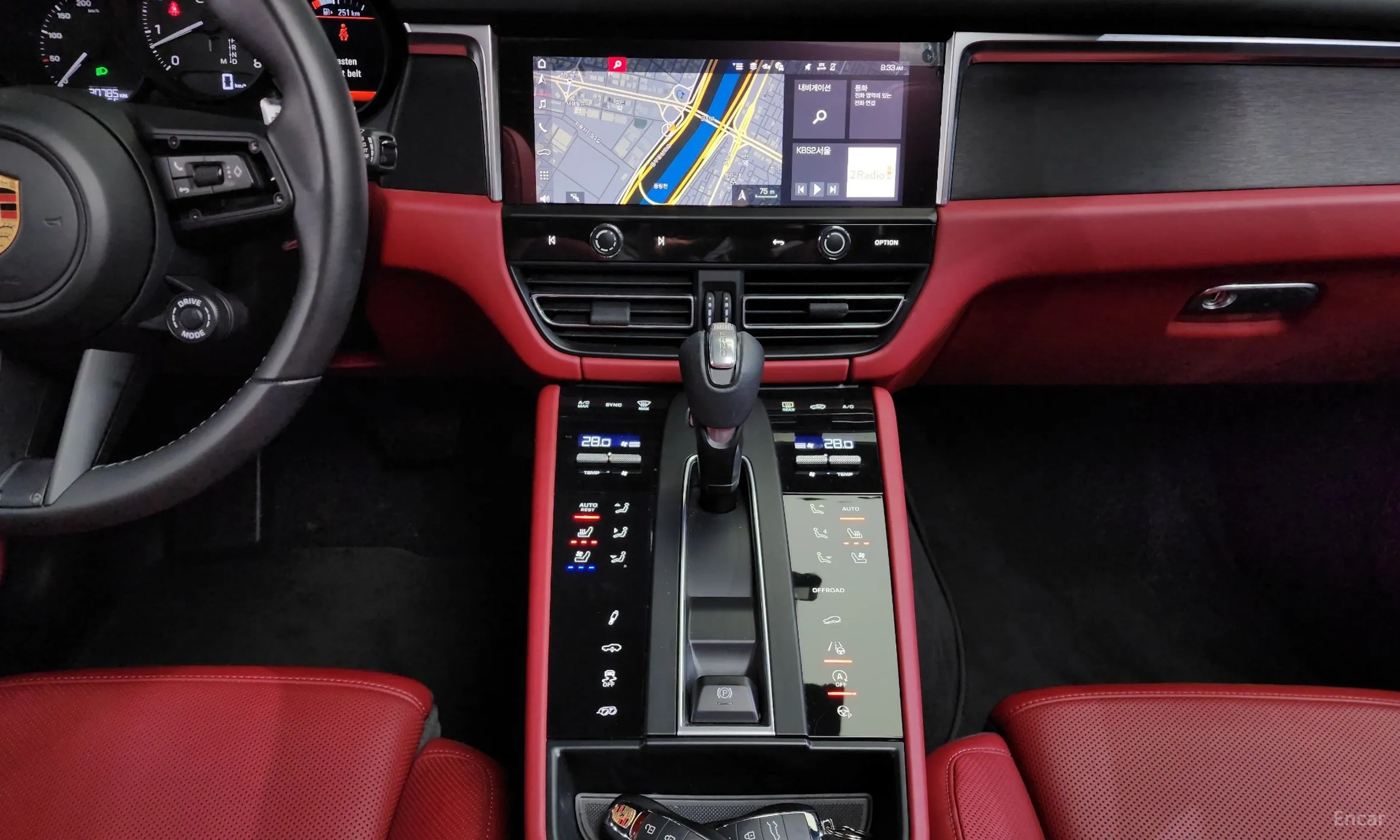 Porsche Macan превью 15
