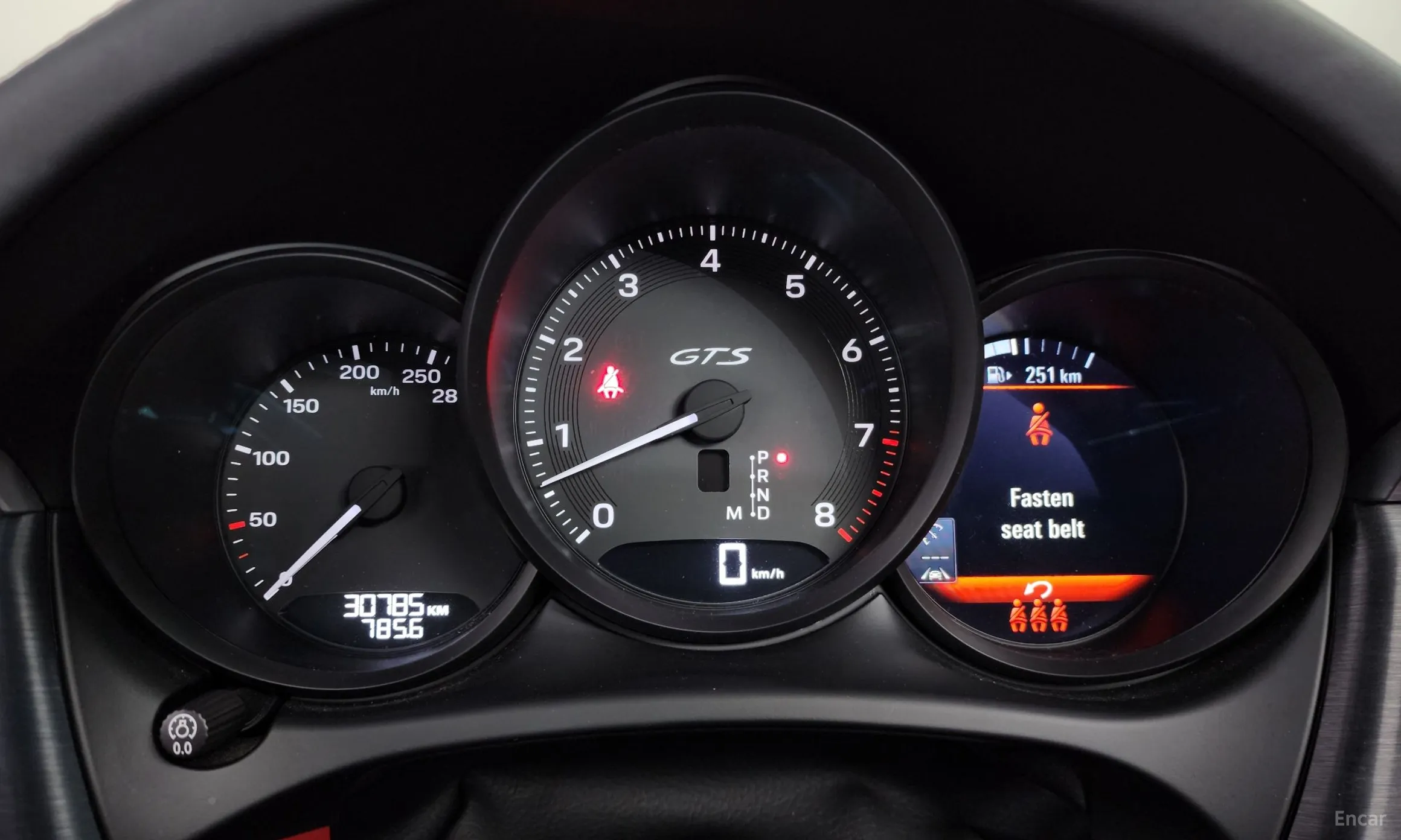 Porsche Macan превью 8