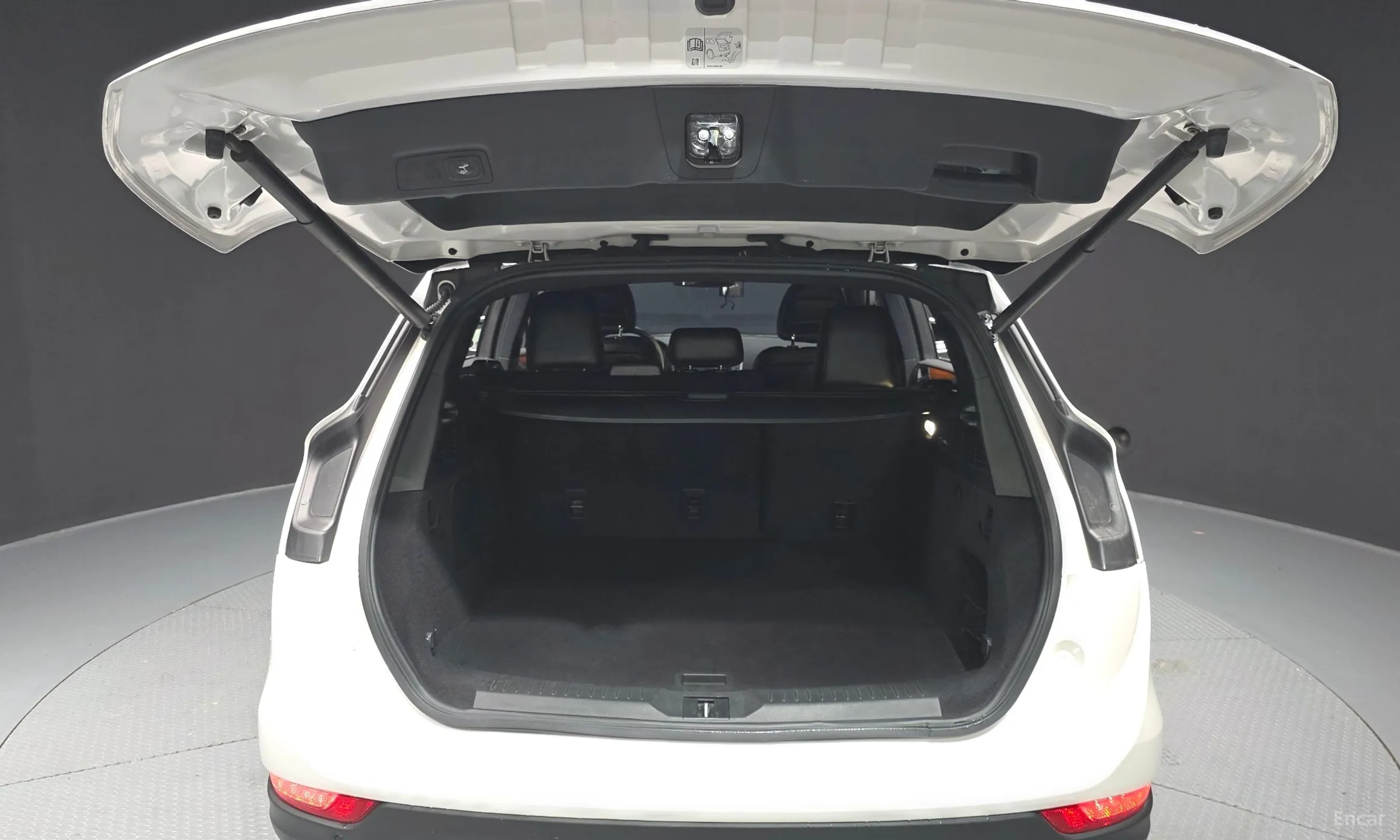 Lincoln MKC превью 20