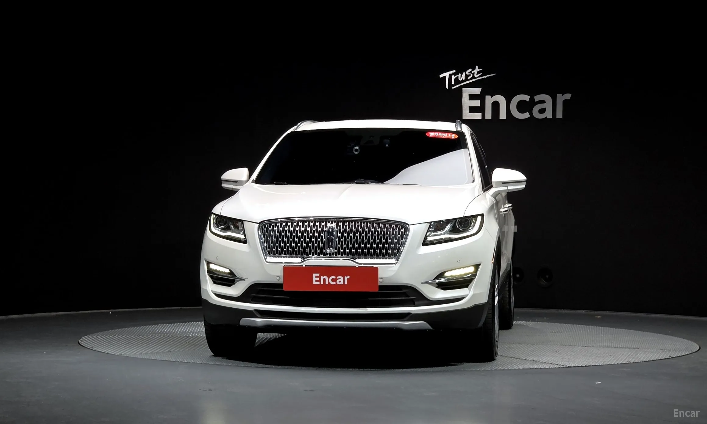 Lincoln MKC превью 3