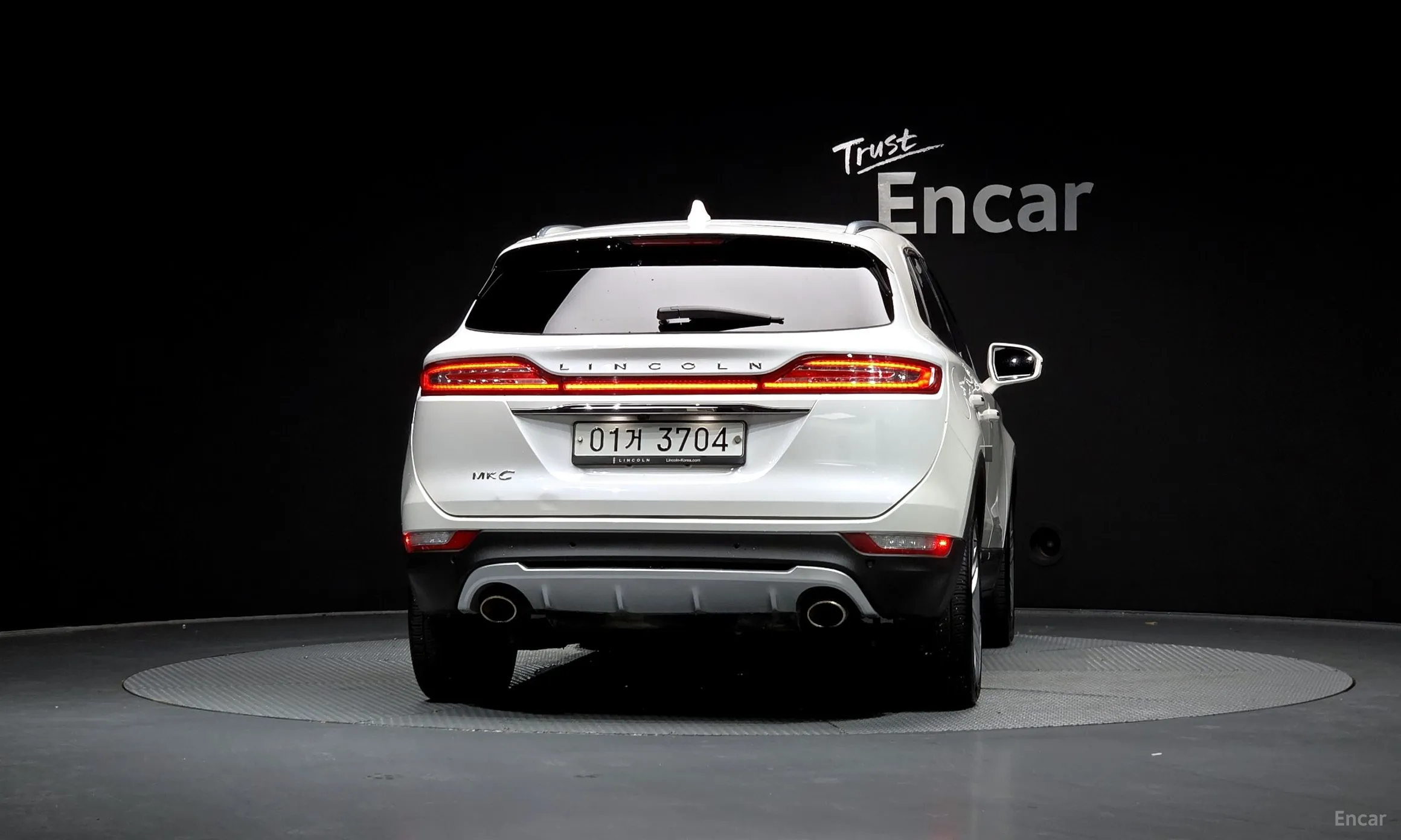Lincoln MKC превью 4
