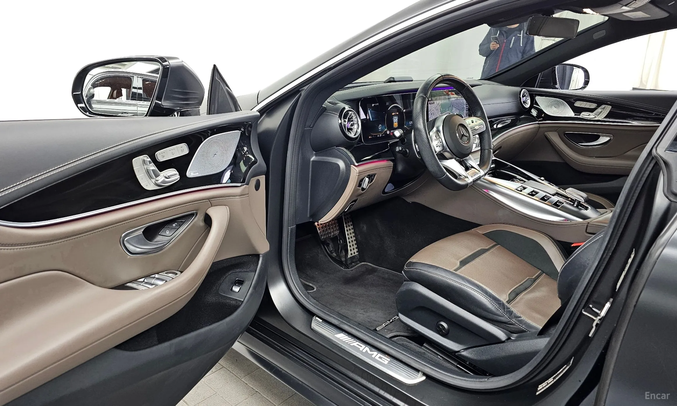 Mercedes Benz AMG GT превью 10