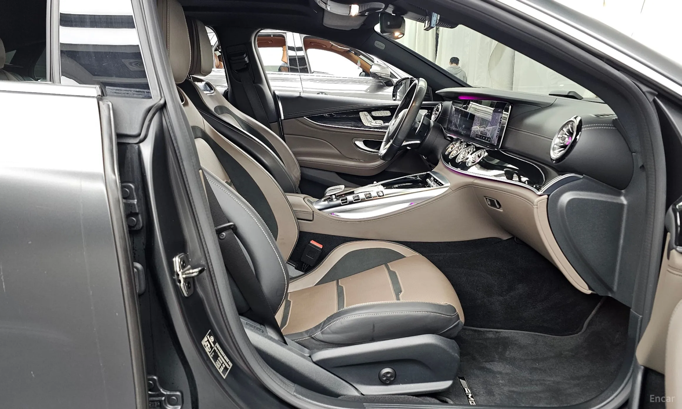 Mercedes Benz AMG GT превью 11