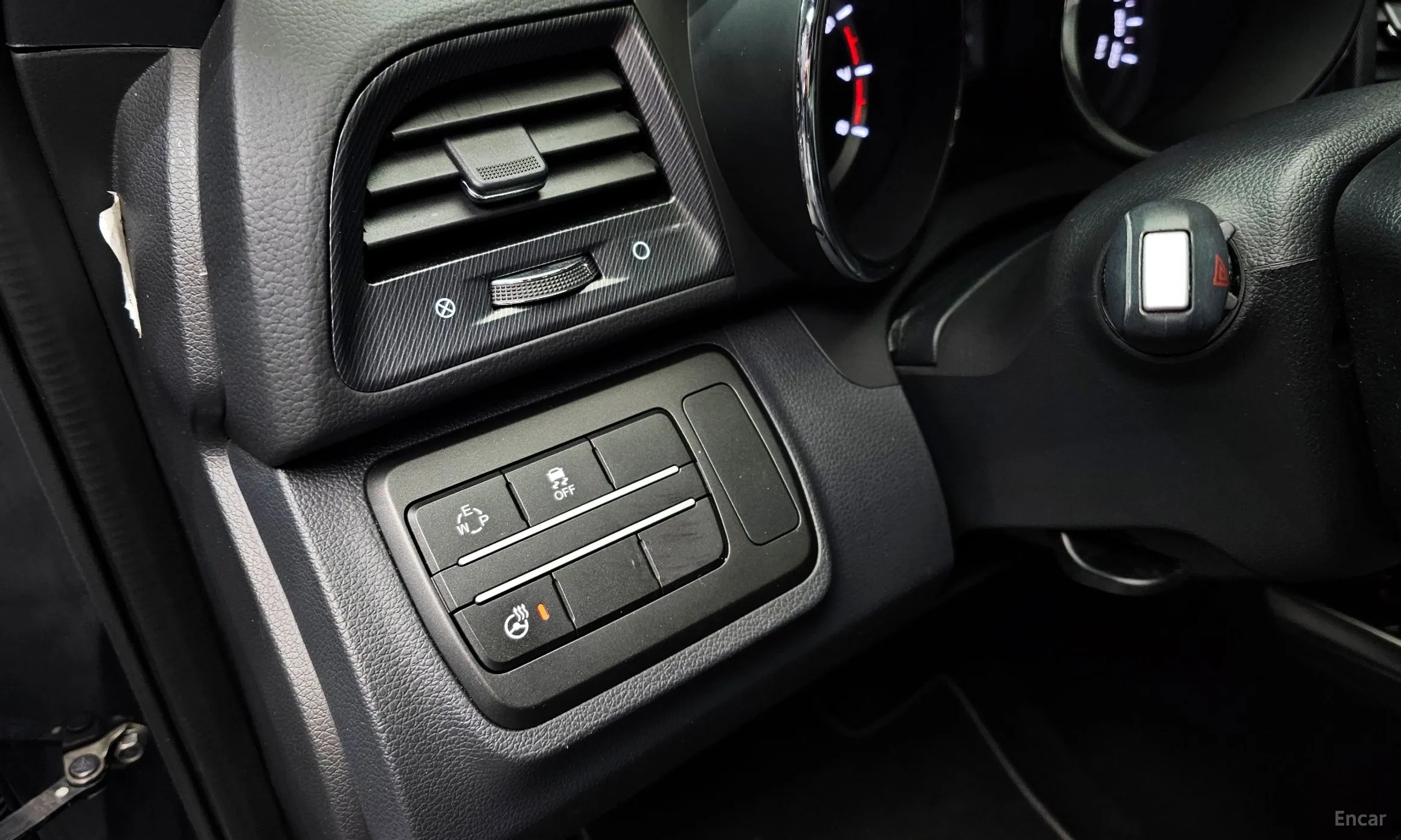 KG Mobility (SsangYong) Tivoli, Lazio превью 16