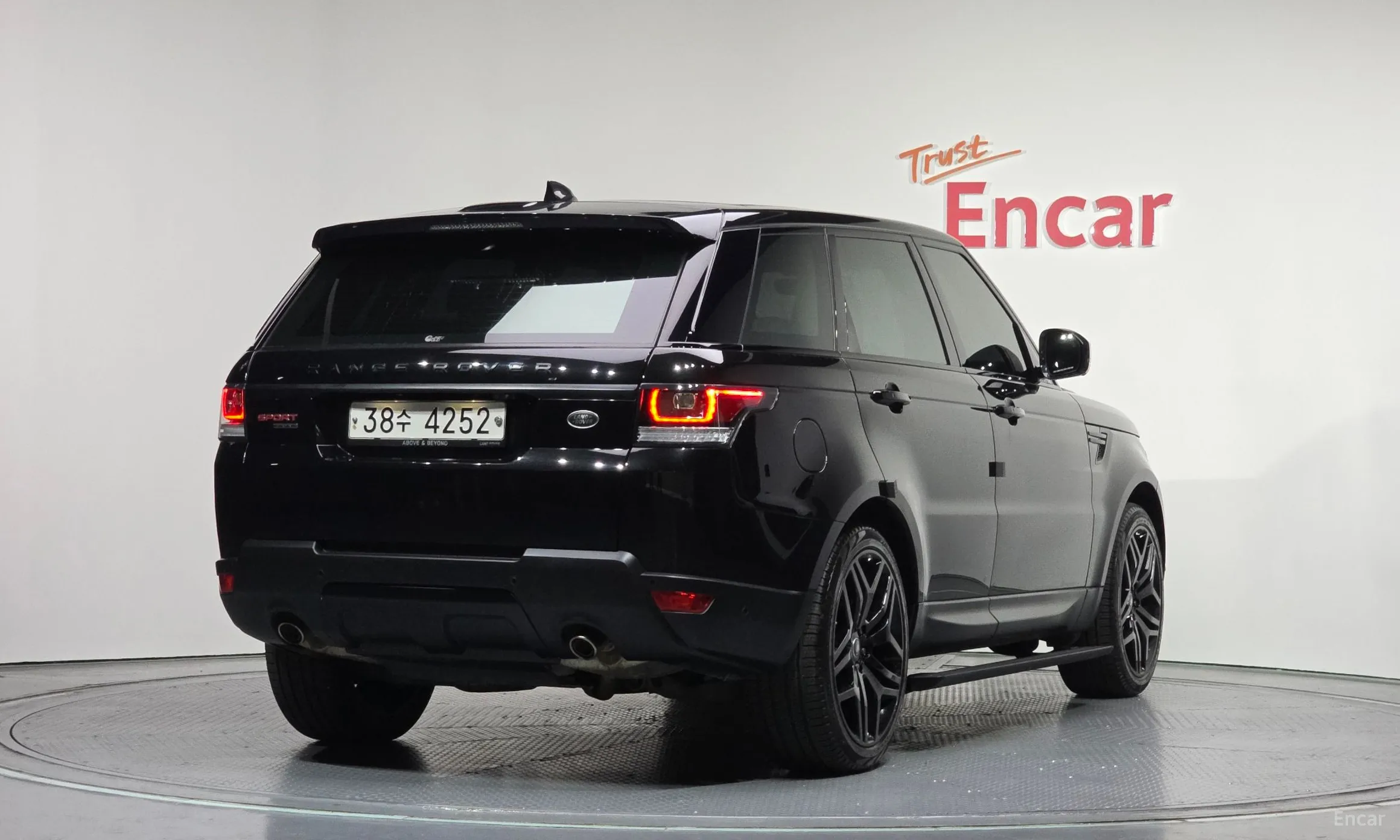 Land Rover Range Rover Sport 2nd Generation