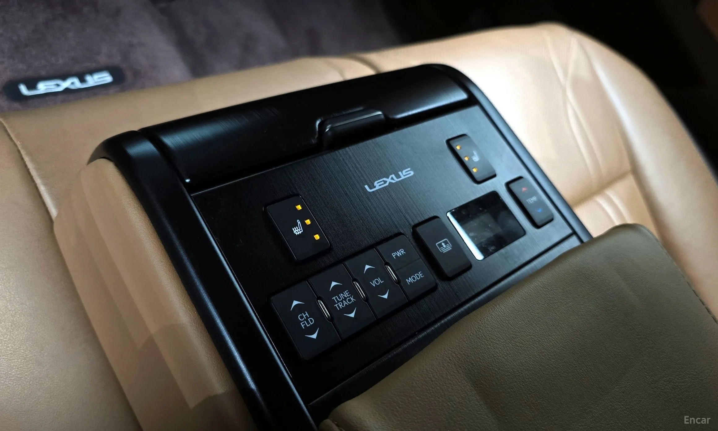 Lexus ES300h 7th Generation превью 17