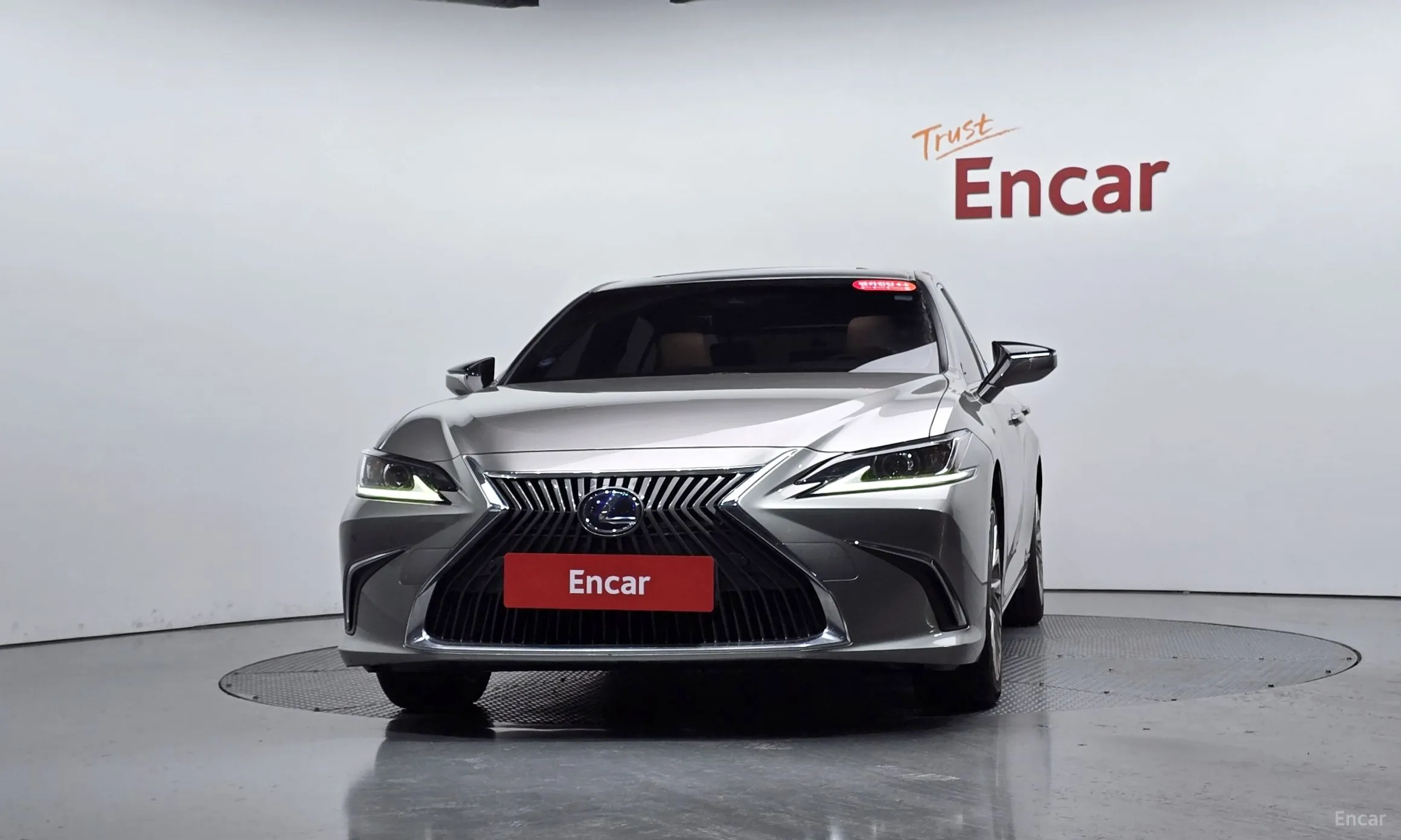 Lexus ES300h 7th Generation превью 3